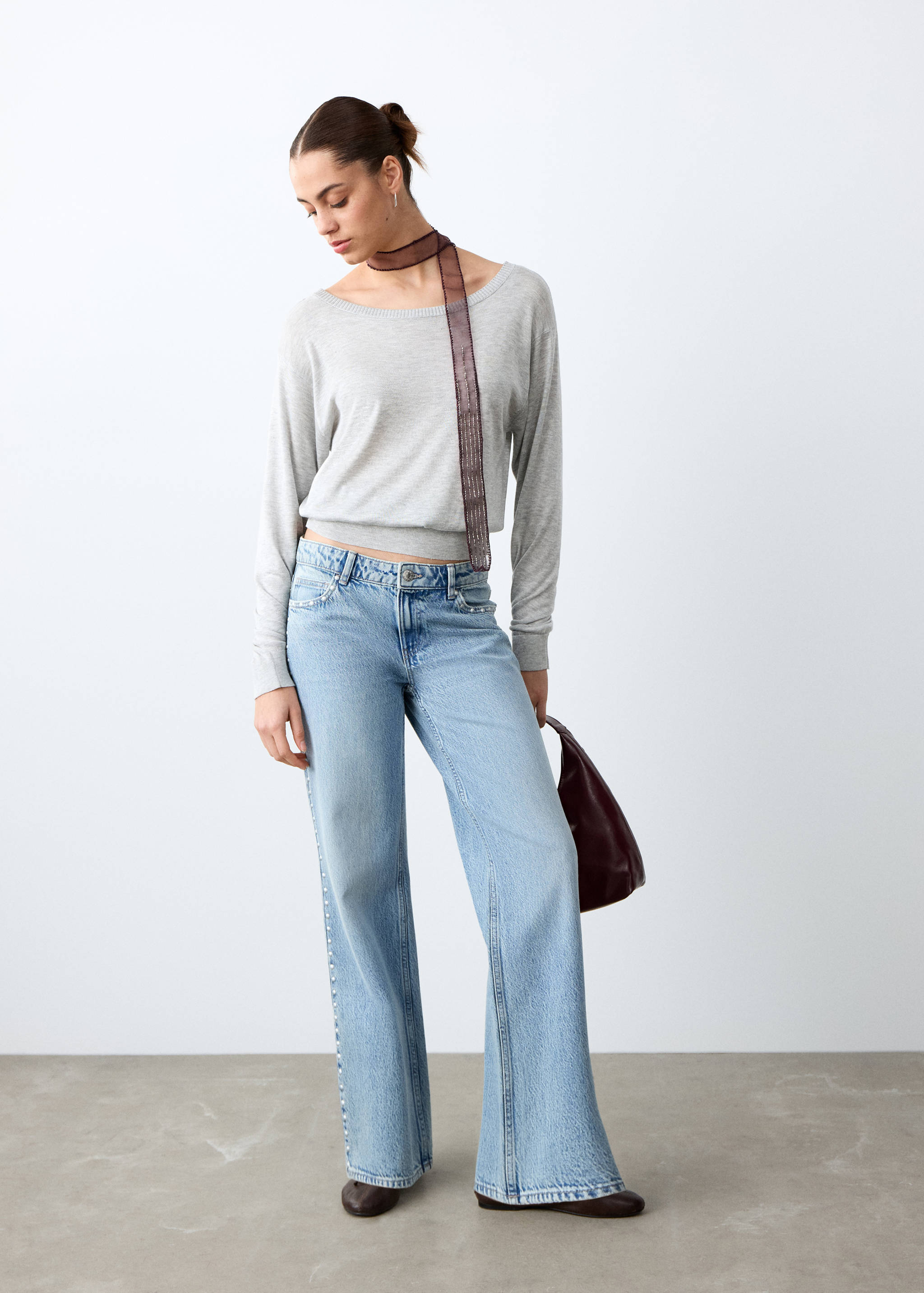 Boat neck sweater - General plane