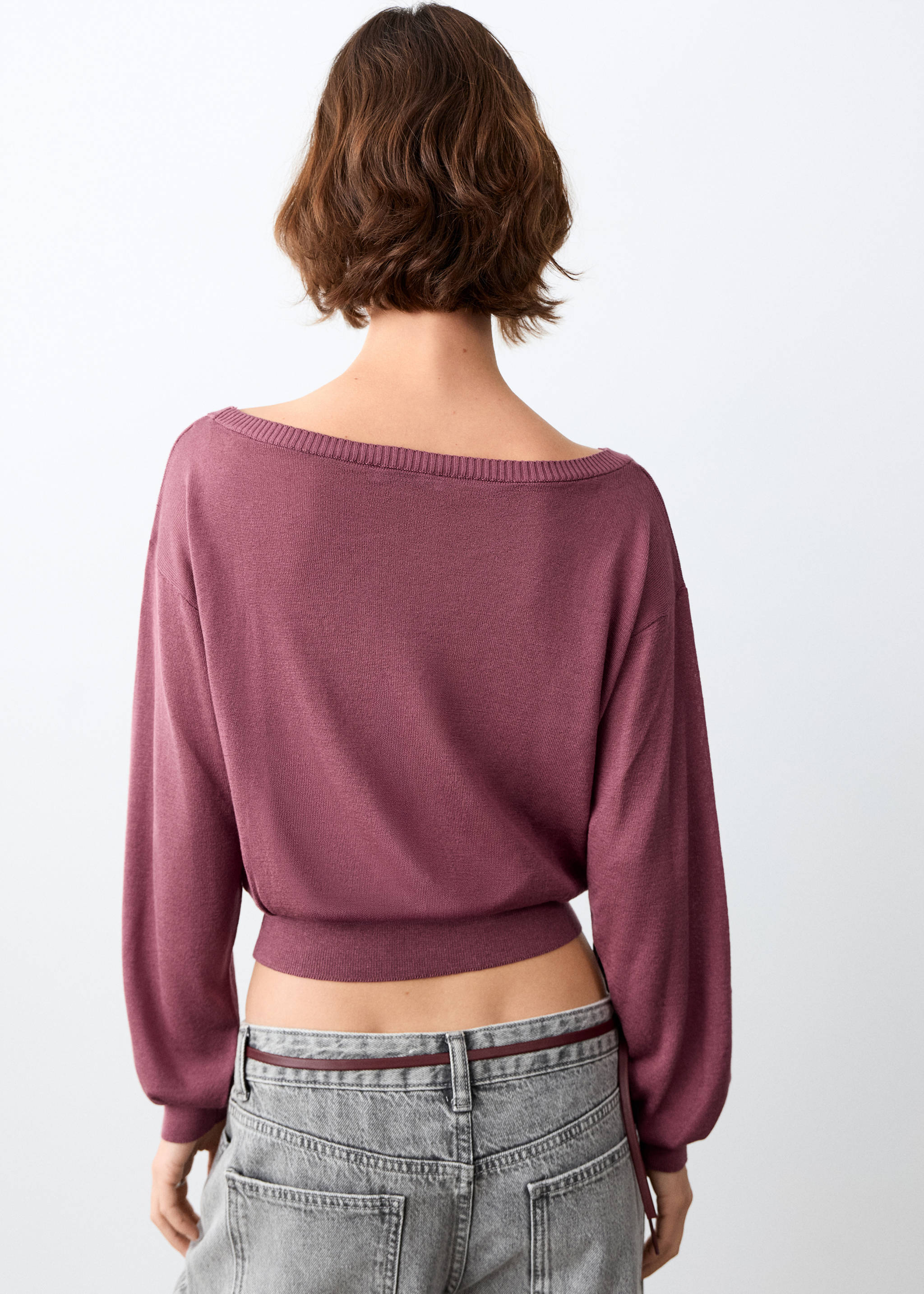 Boat neck sweater - Reverse of the article