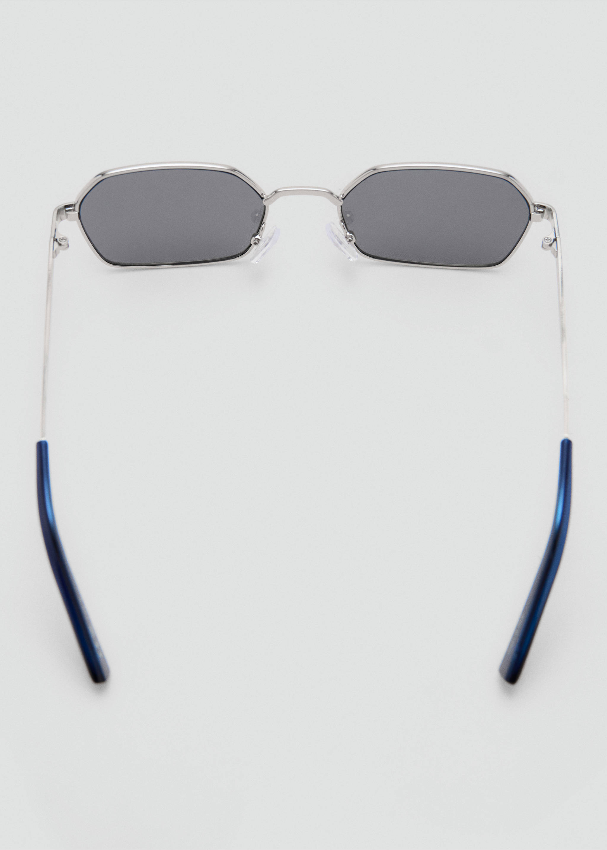 Square metallic frame sunglasses - Details of the article 1, Silver. Ref: 27002901-00.