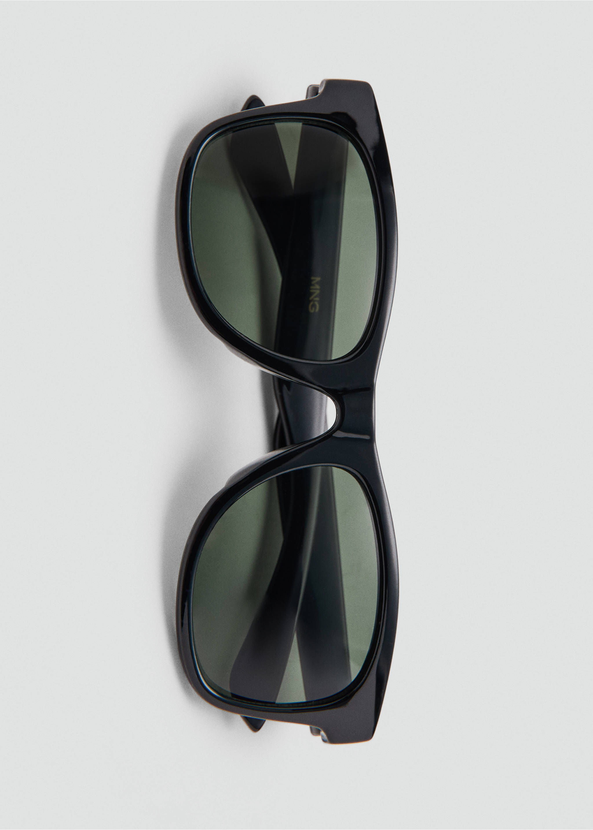 Squared frame sunglasses - Details of the article 2, Black. Ref: 27002902-00.