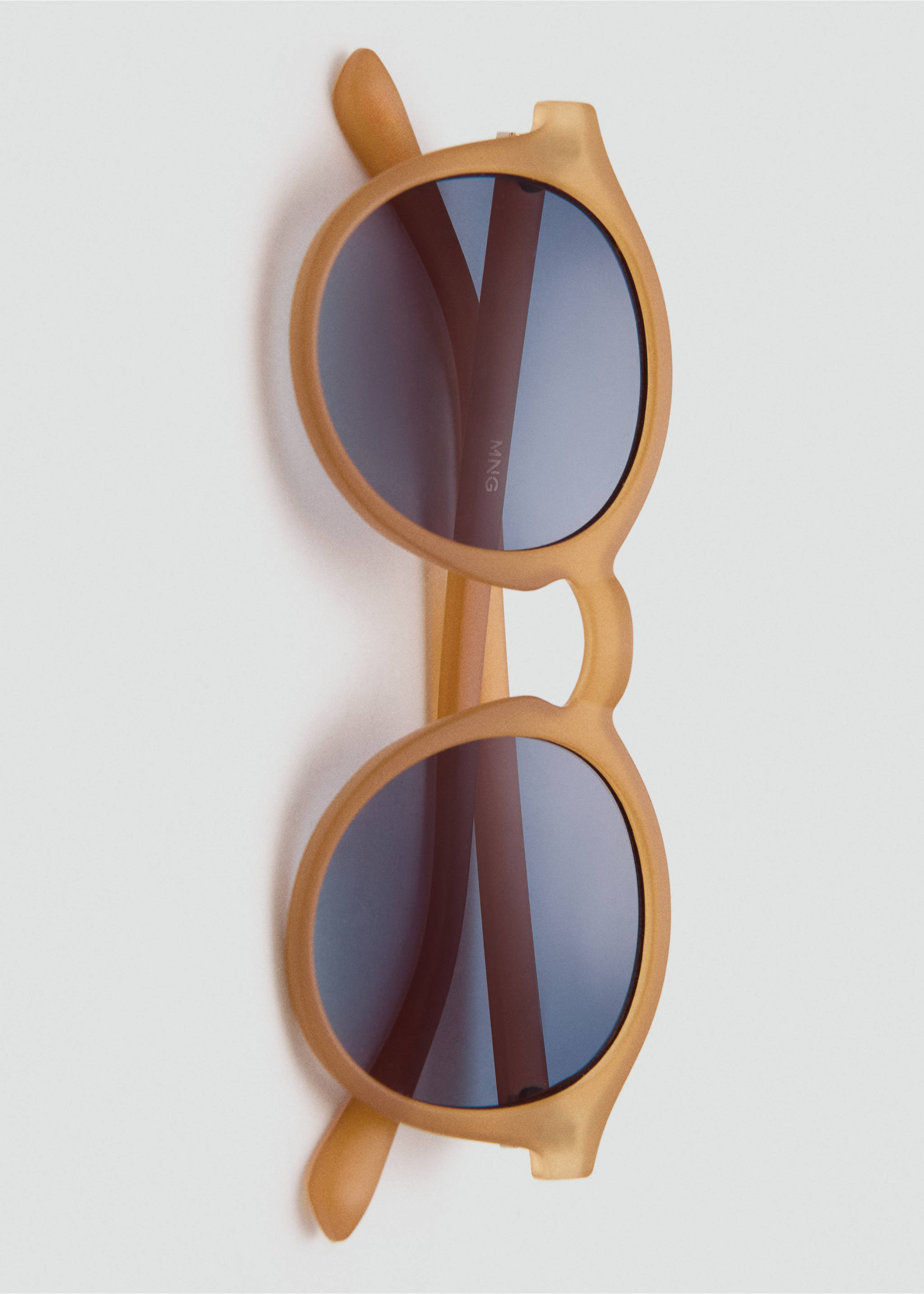 Round-framed sunglasses - Details of the article 2, Mustard. Ref: 27002906-00.
