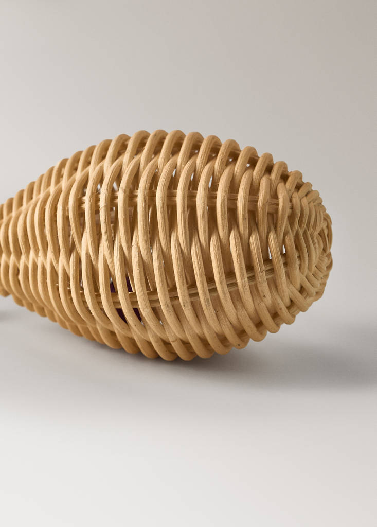 Rattan rattle — Brown