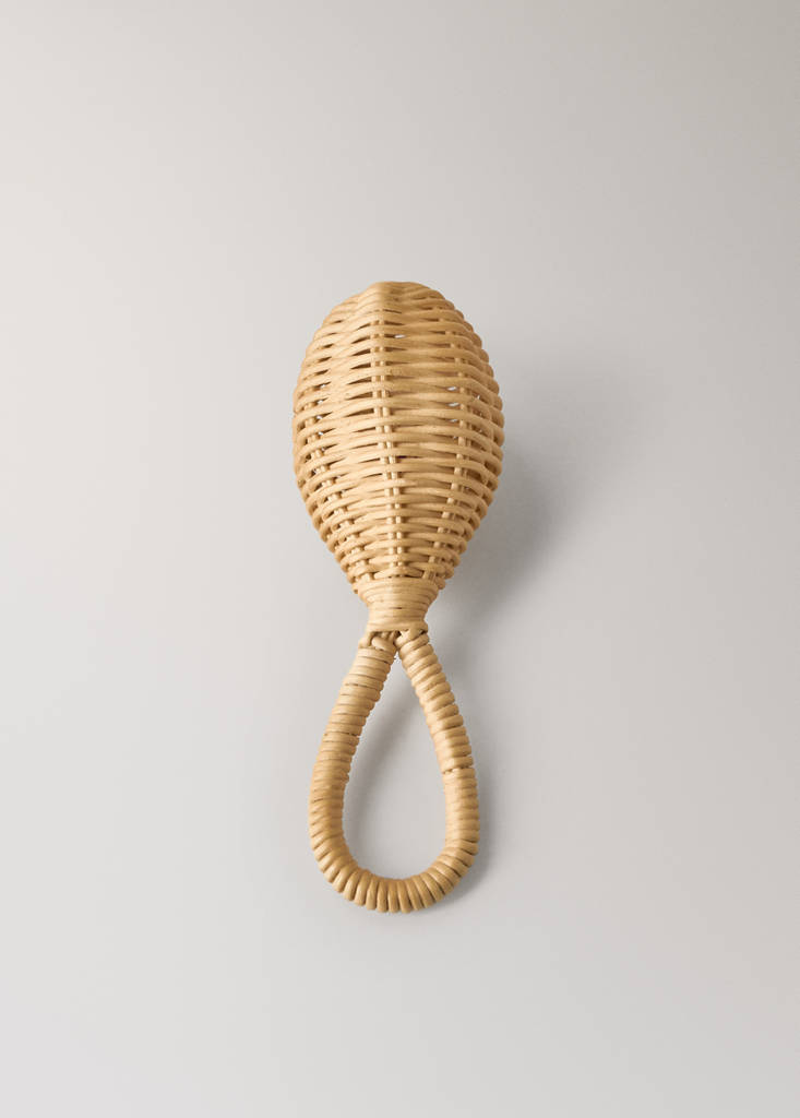 Rattan rattle — Brown