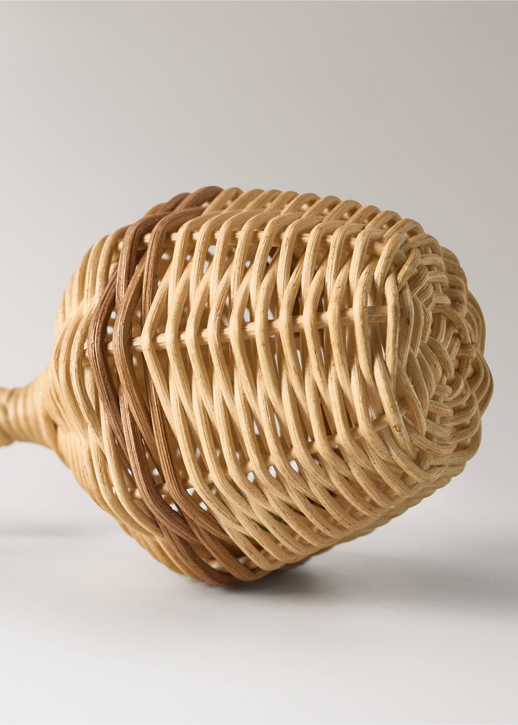 Chocalho de criança de rotim - Pormenor do artigo 1, Castanho. Ref: 27002915-00.