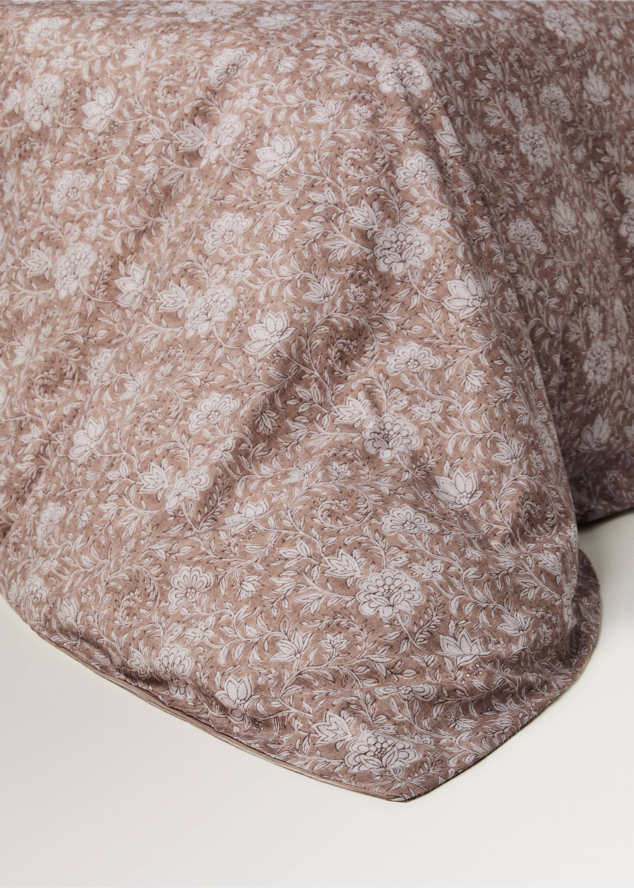 Reversible percale cotton duvet cover with stripes and flowers for a 90 cm bed - Details of the article 8, Tobacco Brown. Ref: 27002970-00.
