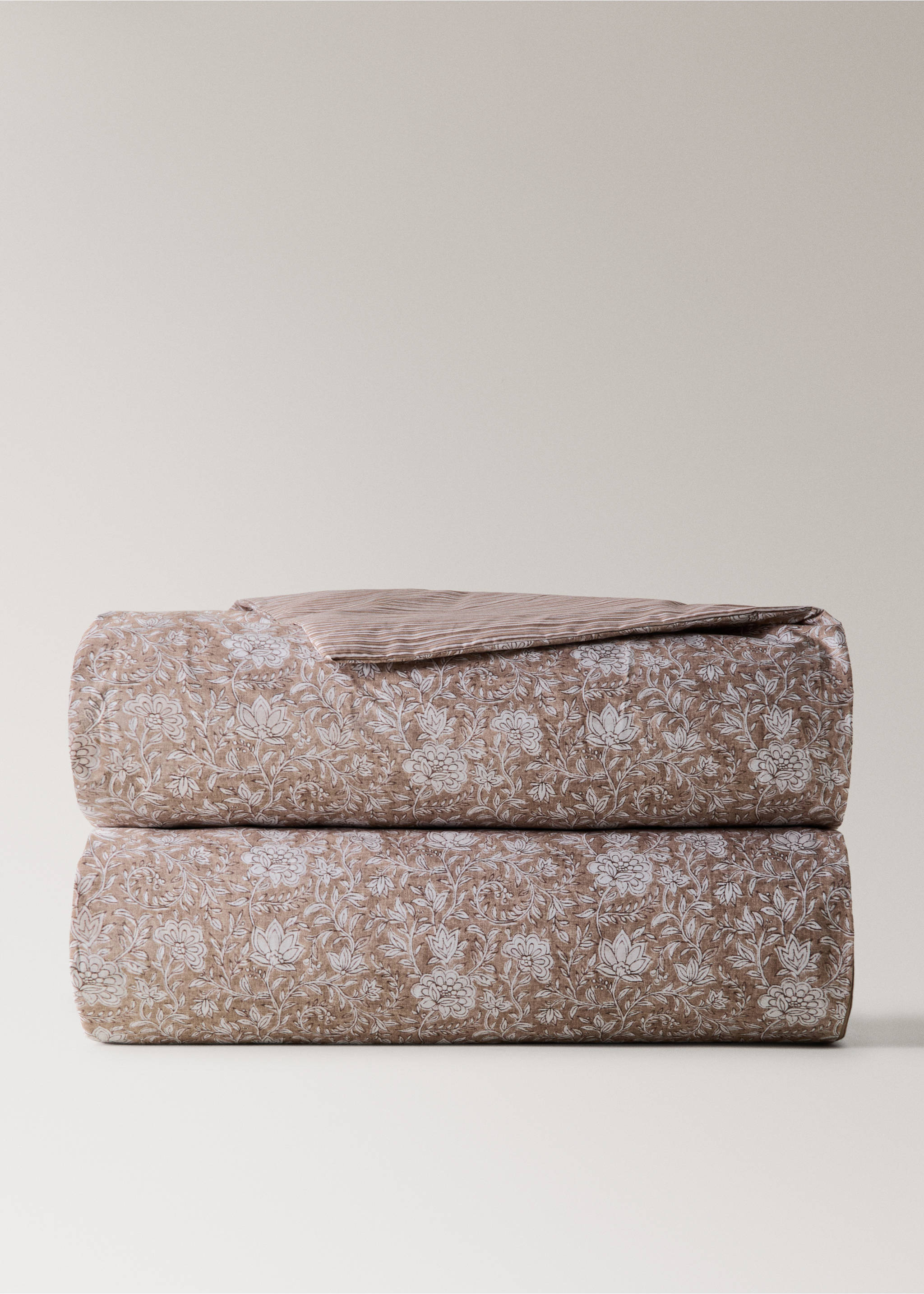 Reversible percale cotton duvet cover with stripes and flowers for a 90 cm bed - Article without model, Tobacco Brown. Ref: 27002970-00.