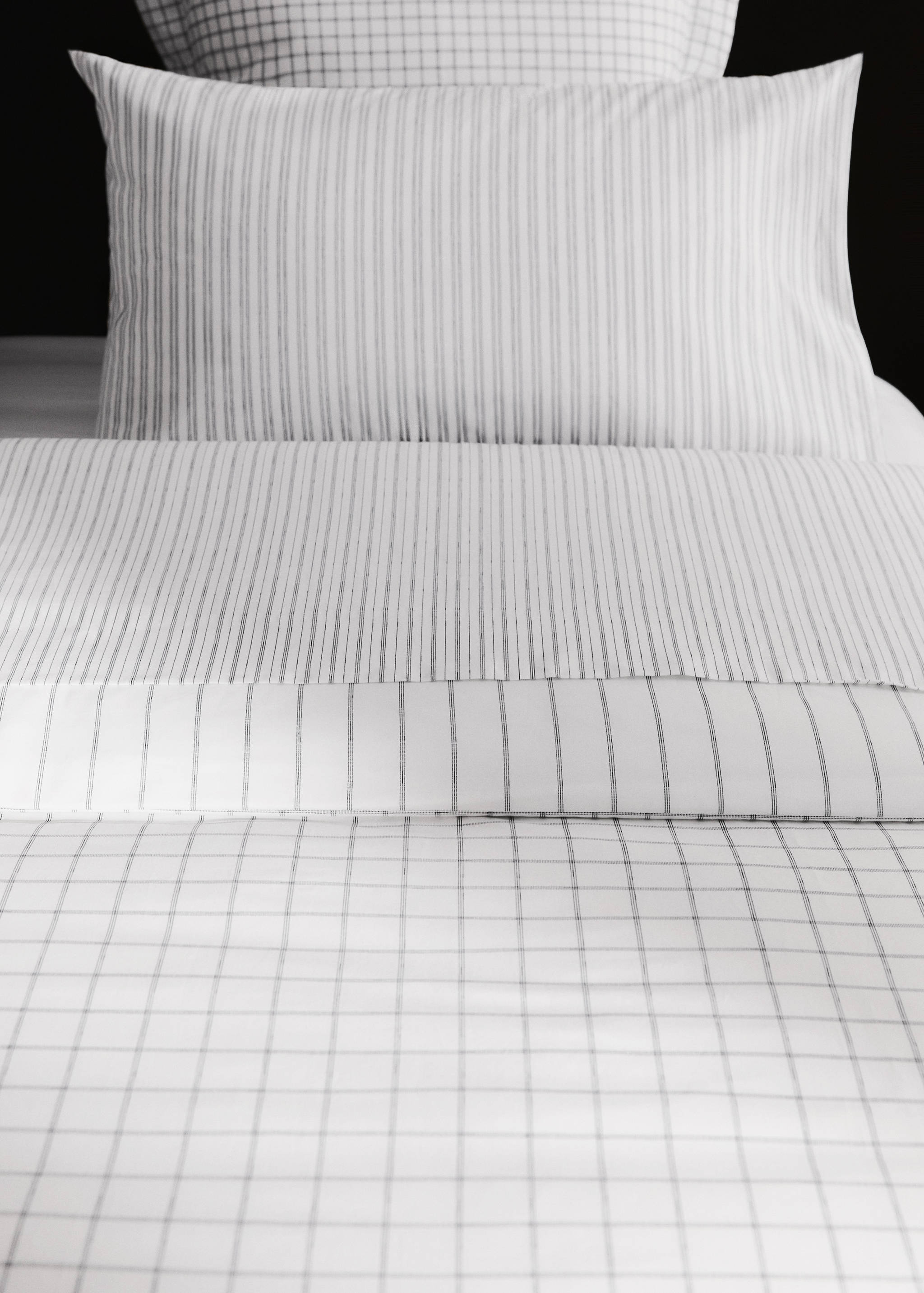 Reversible check and stripe duvet cover for 90 cm bed - Details of the article 7