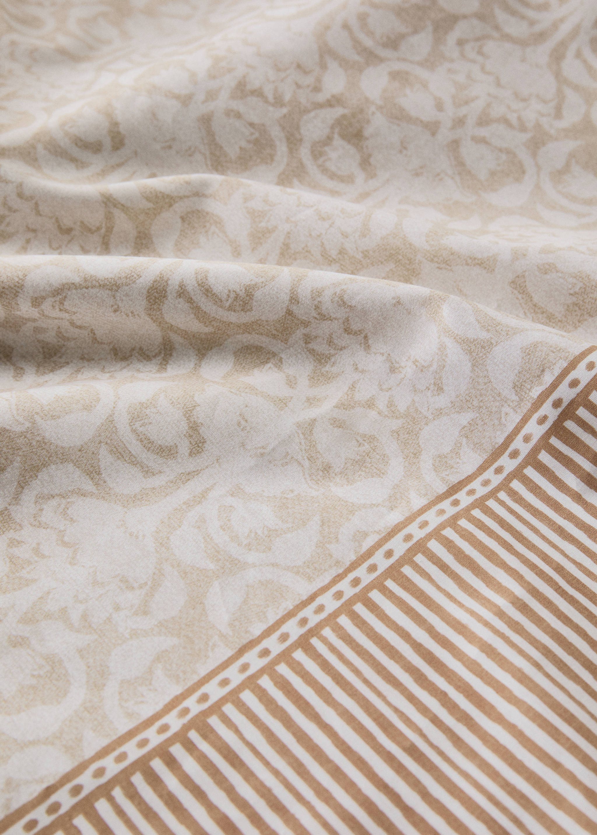 Cotton duvet cover with floral border for 180cm bed - Details of the article 1