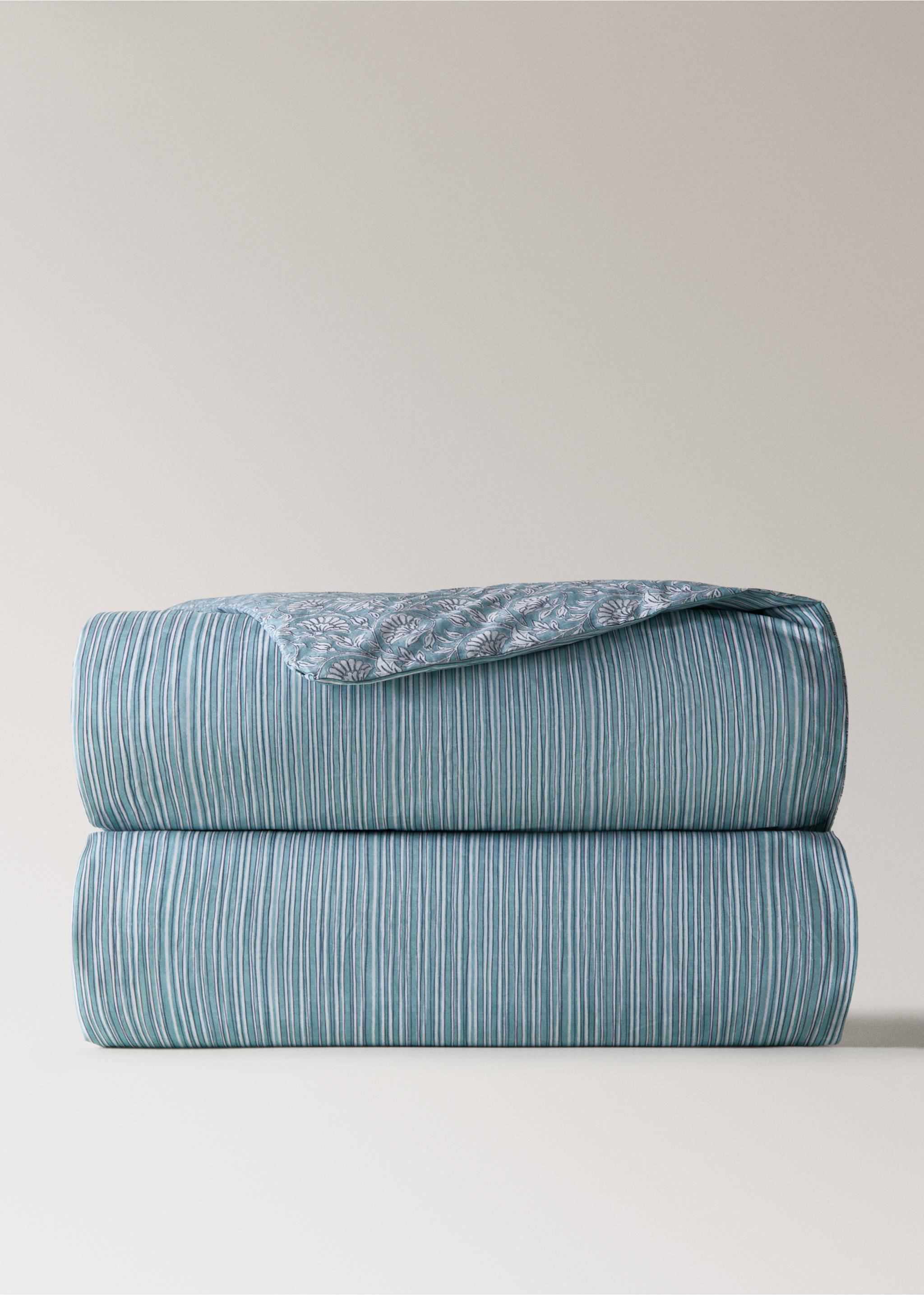 Reversible floral stripe duvet cover for 150/160 cm bed - Details of the article 1, Aqua Green. Ref: 27002988-00.