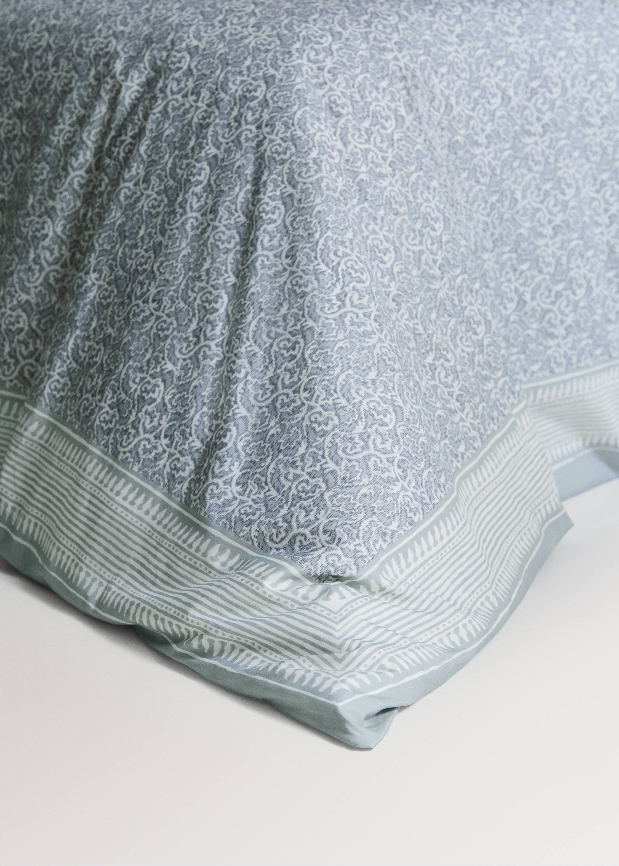 Decorative floral percale duvet cover with striped border for a 90 cm bed - Details of the article 8, Light/Pastel Grey. Ref: 27002995-00.