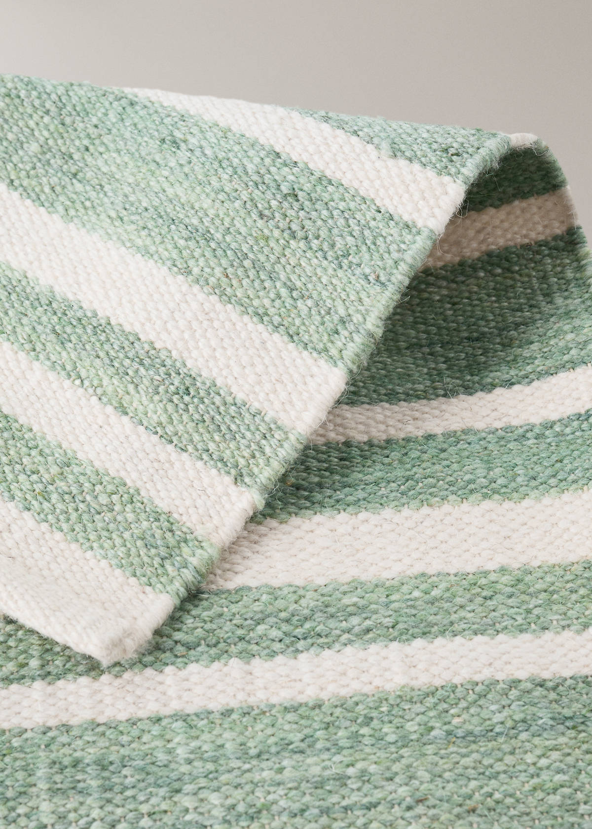 Large striped wool carpet — Green