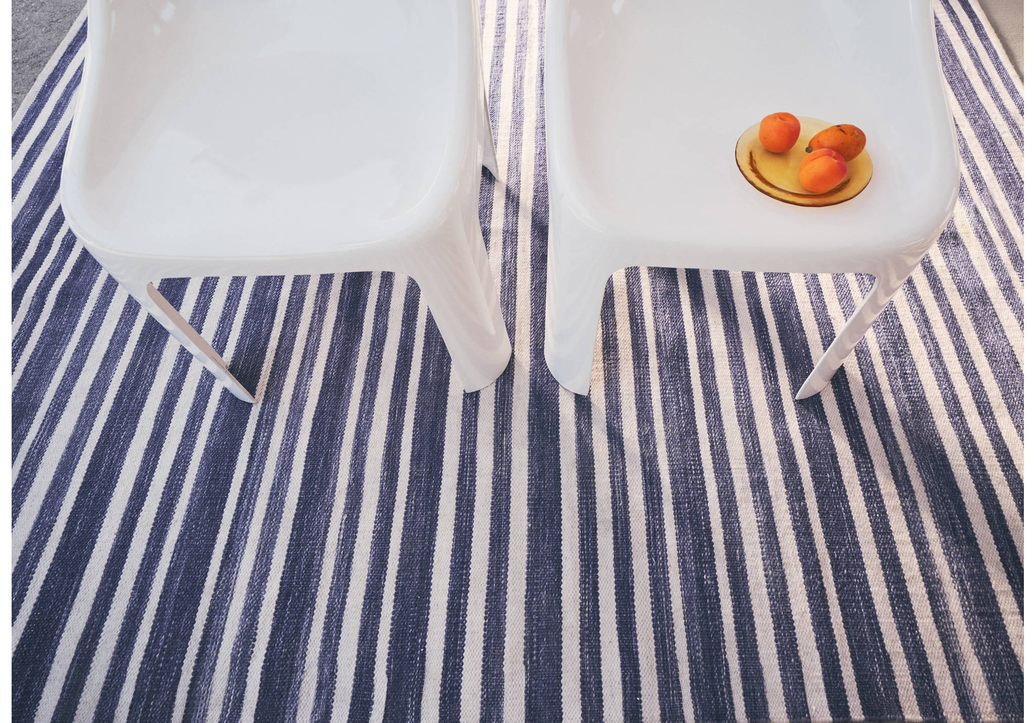 Large striped wool carpet - Panoramic plane