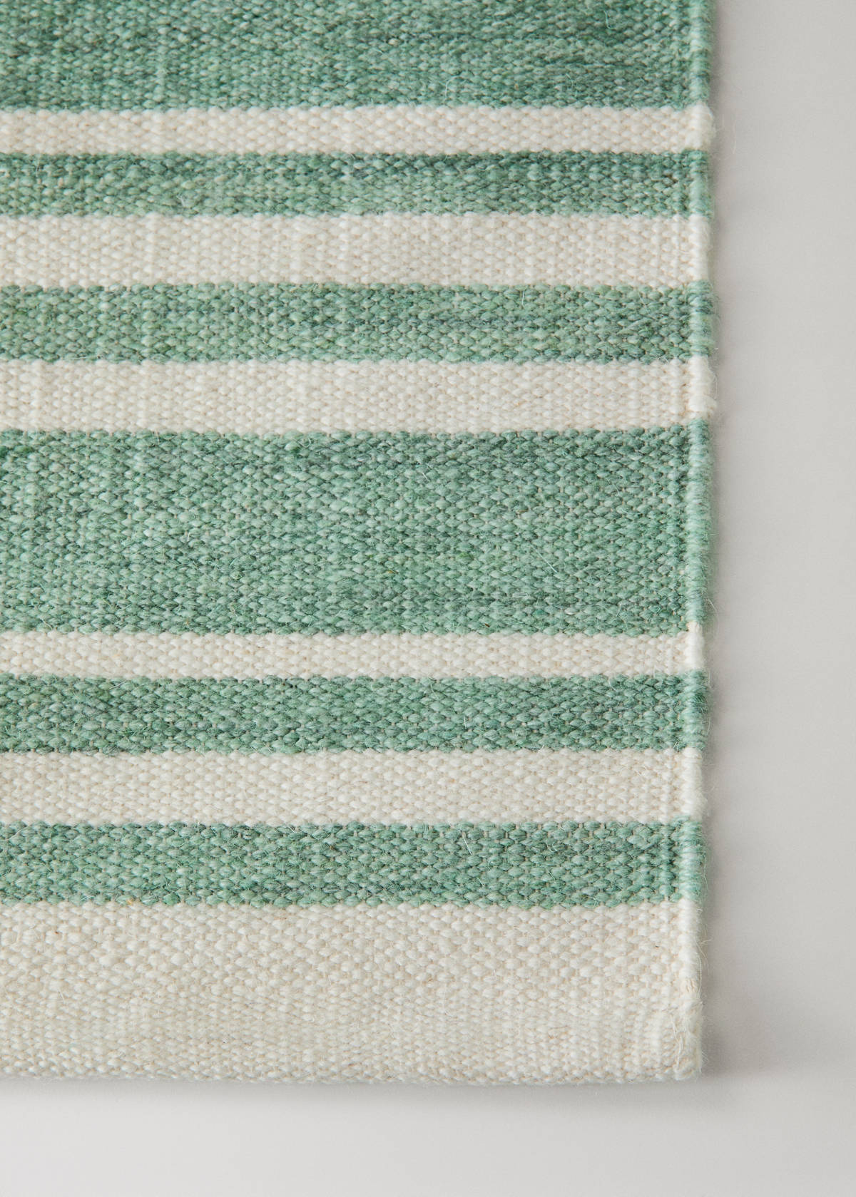 Large wool striped rug — Green