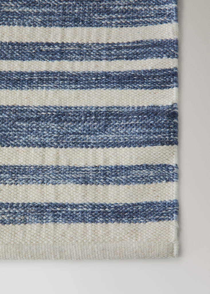 Large wool striped rug — Blue
