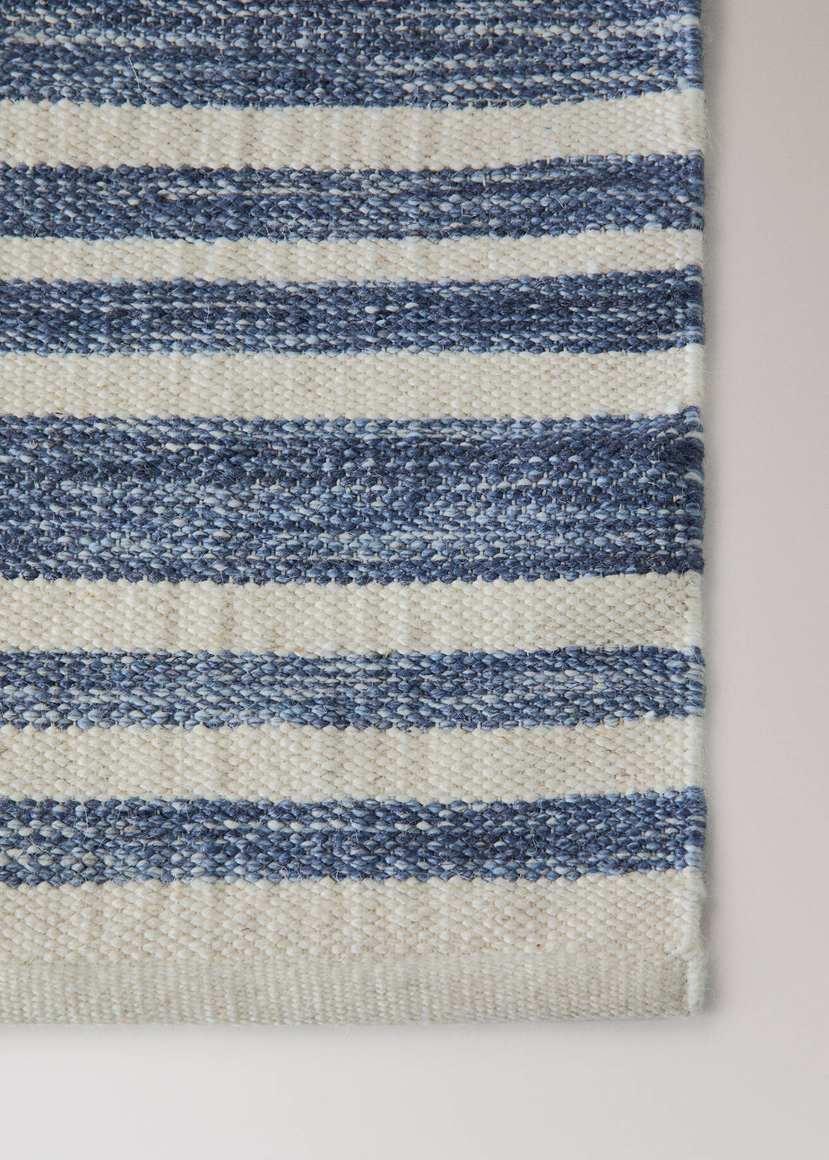 Large wool striped rug — Blue