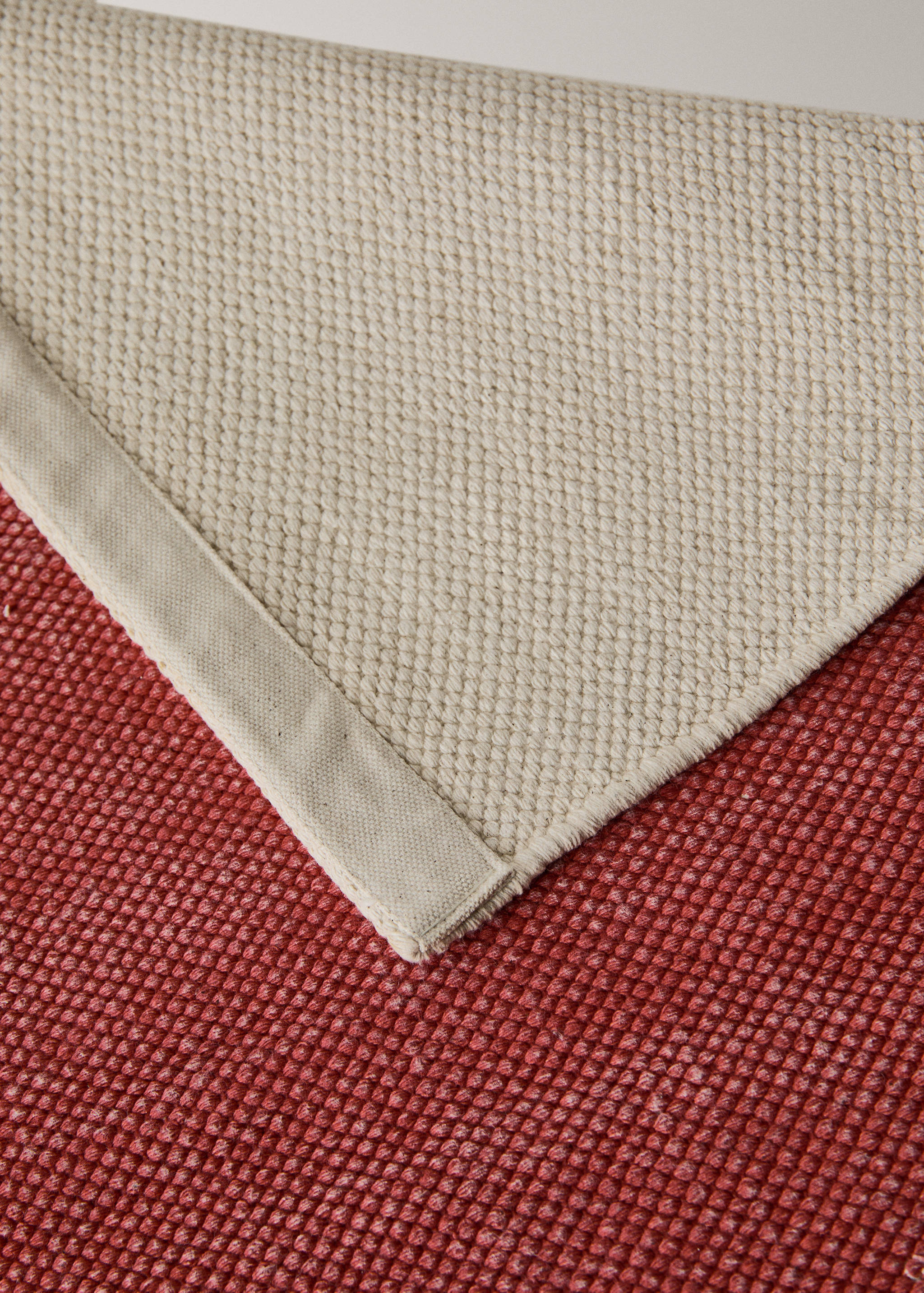 Bicolour printed cotton carpet - Details of the article 3