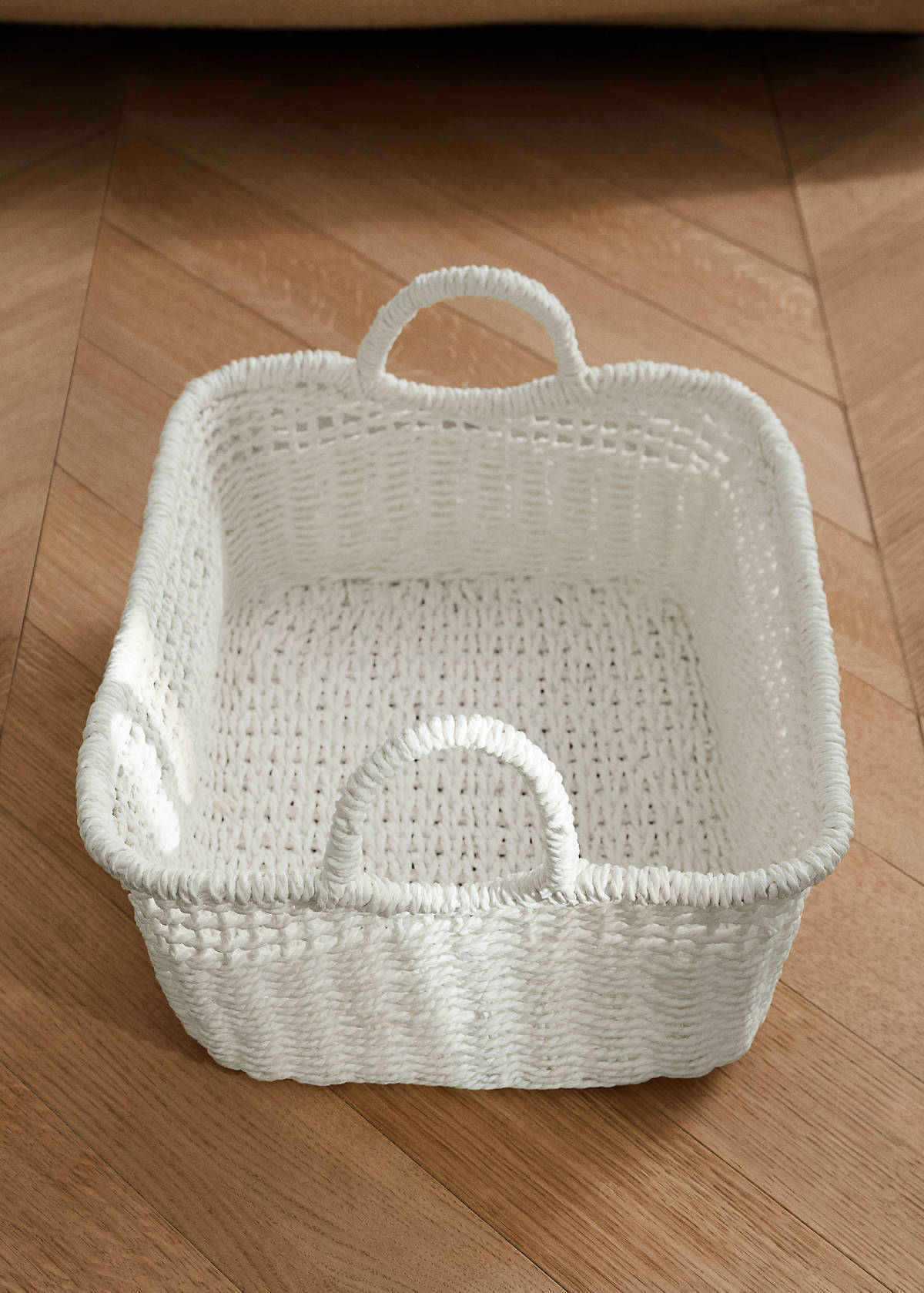 Two-handled paper basket — White