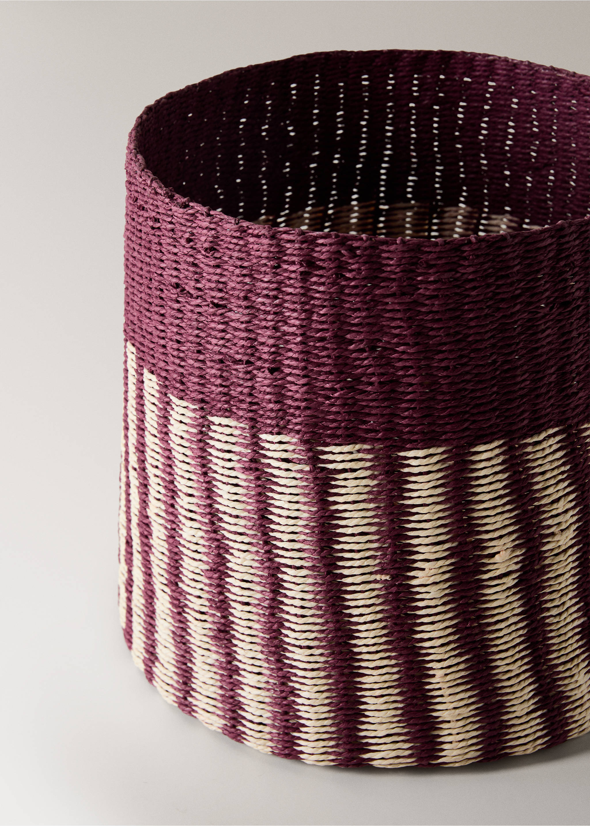 Striped paper basket with medium-sized lid - Details of the article 2, Dark Orange. Ref: 27003291-00.