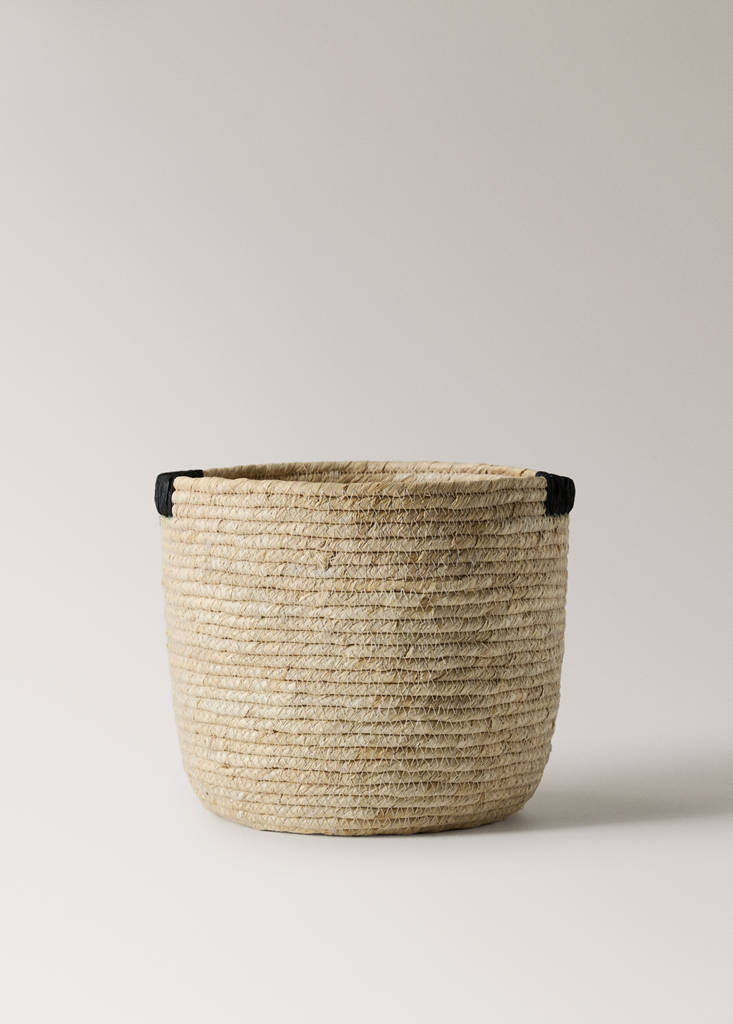 Medium basket with embroidered detail — Brown