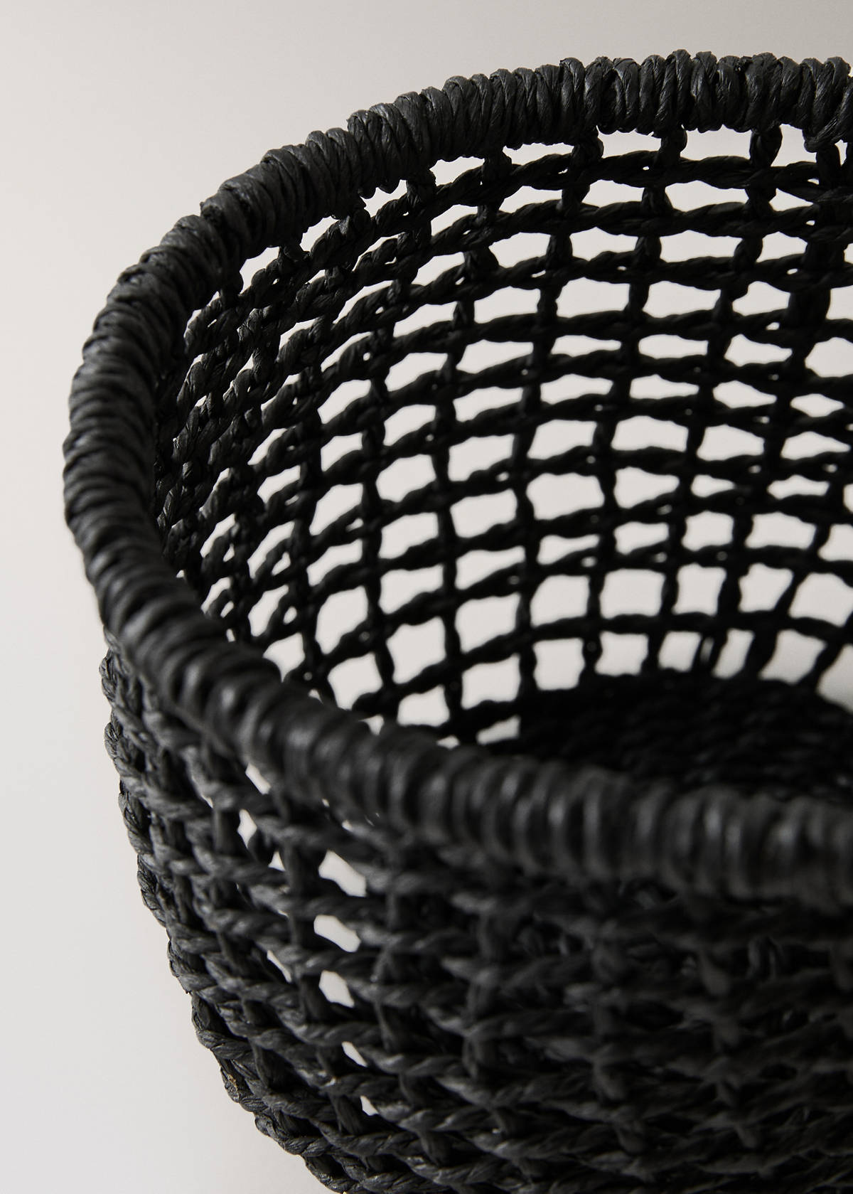 Toilet roll basket — Black