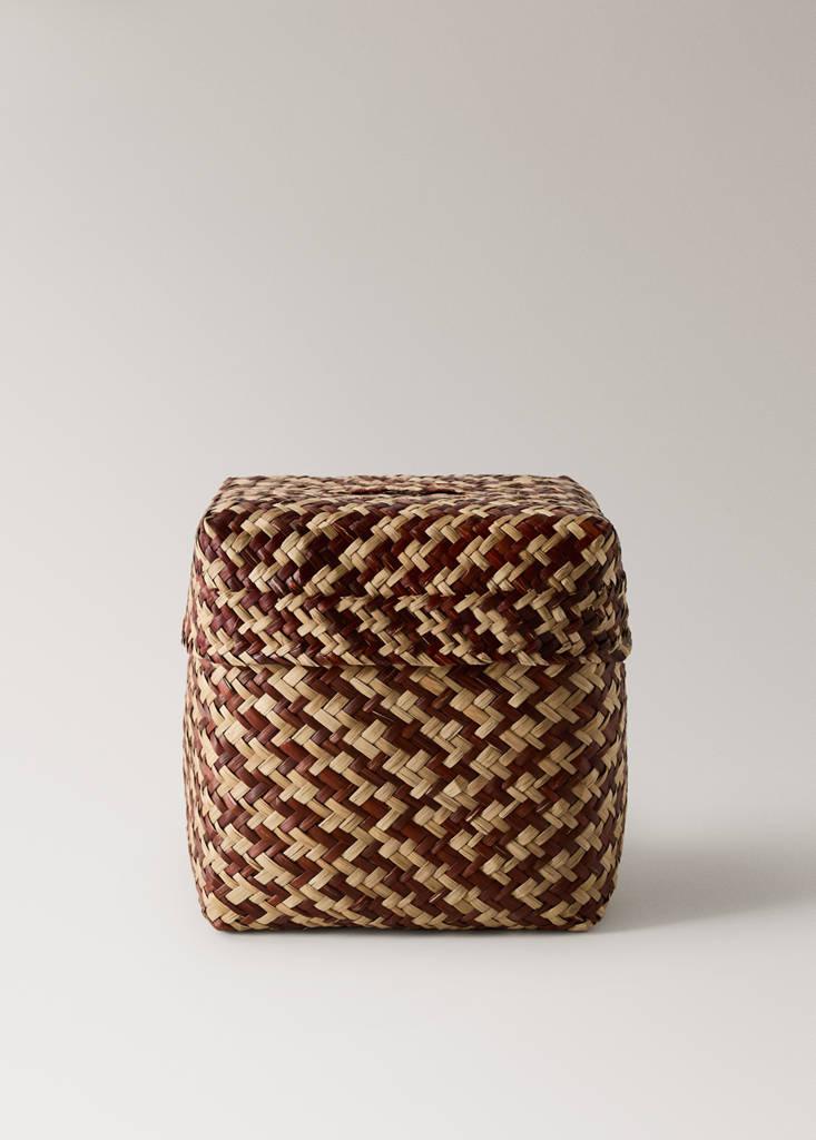 Large storage basket — Chocolate
