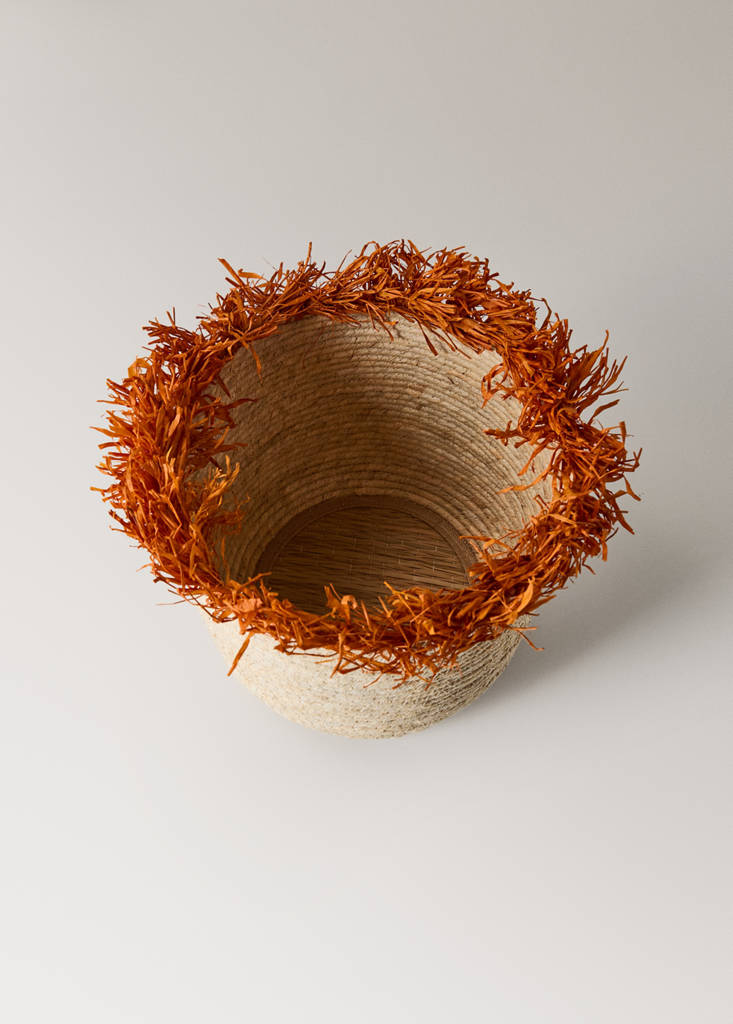 Small basket with fringe detail — Orange