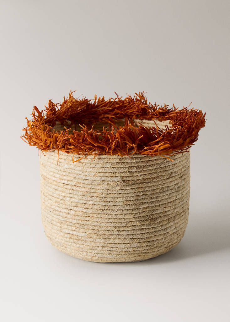 Small basket with fringe detail — Orange