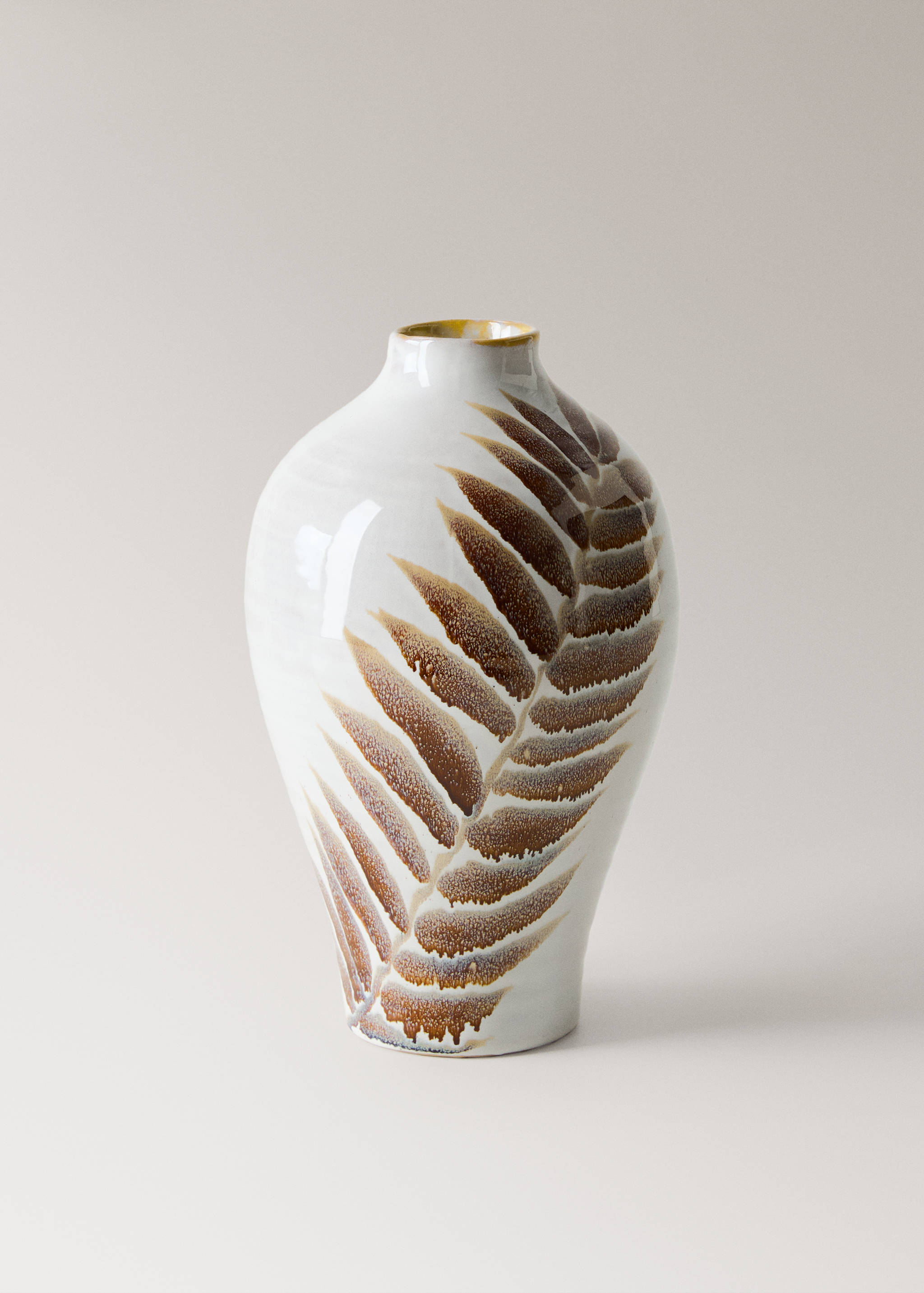 Decorative stoneware vase - Article without model