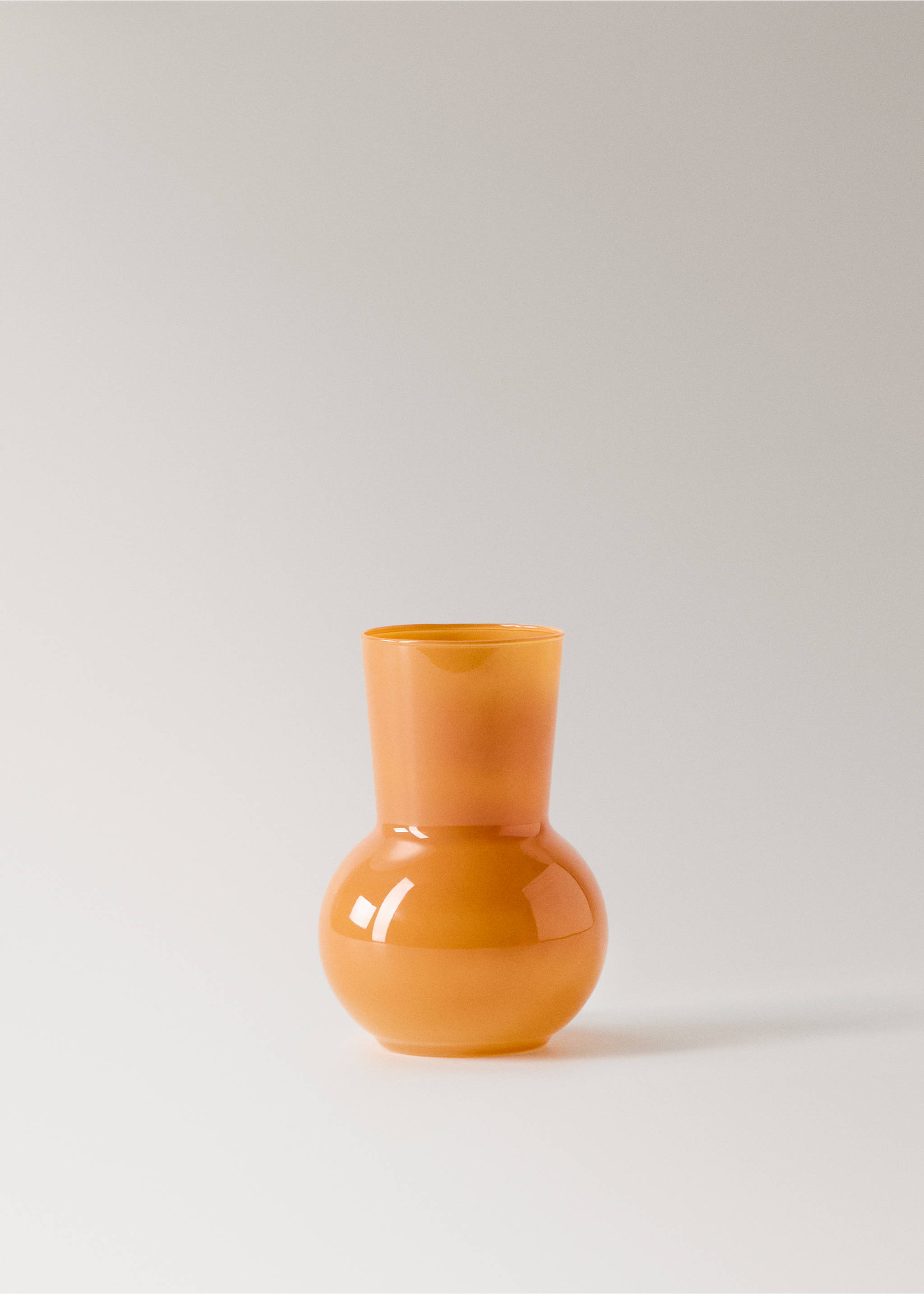 Glass coloured vase - Article without model, Pastel Orange. Ref: 27003315-00.