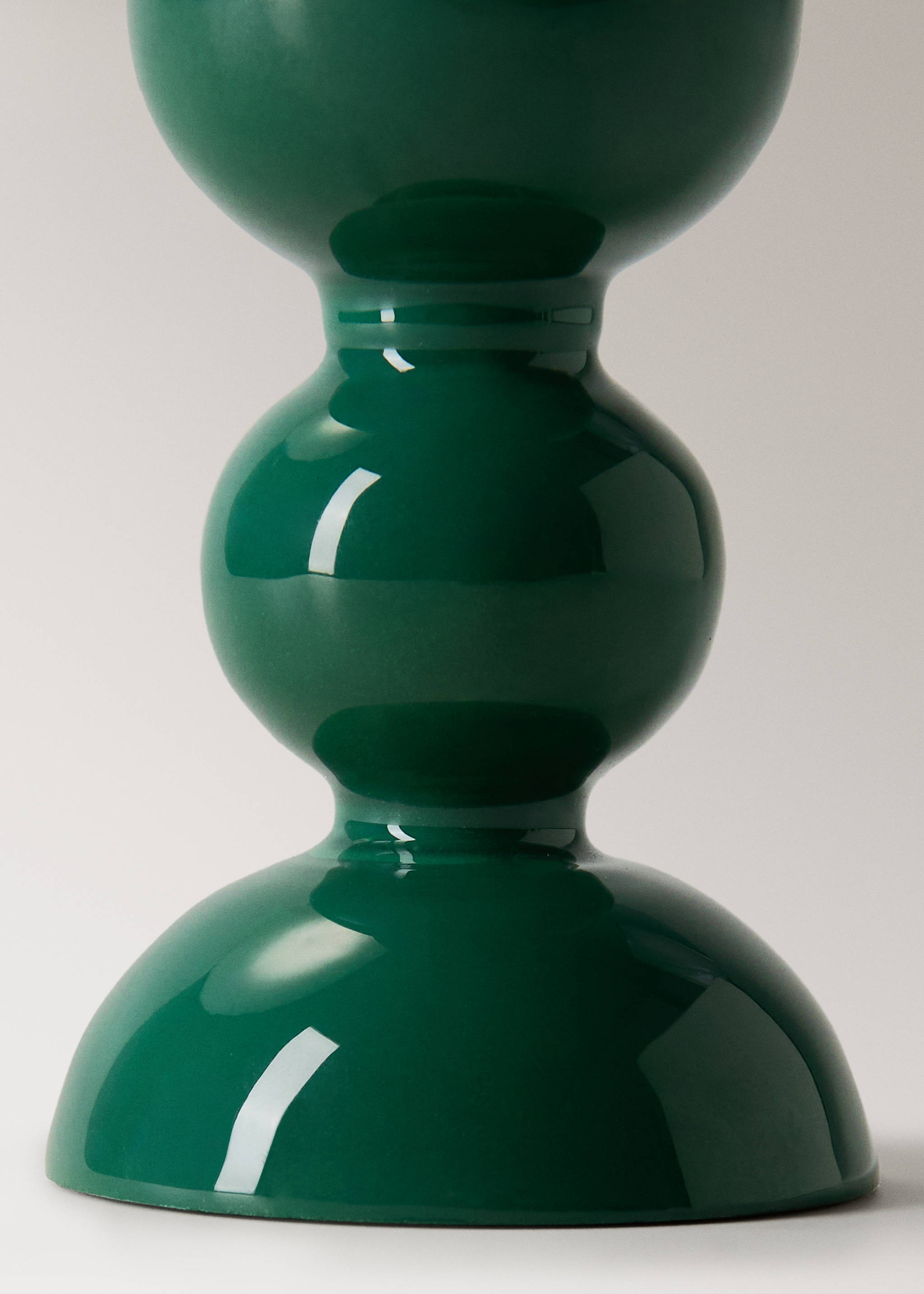 Metal low-colour candelabra - Details of the article 2