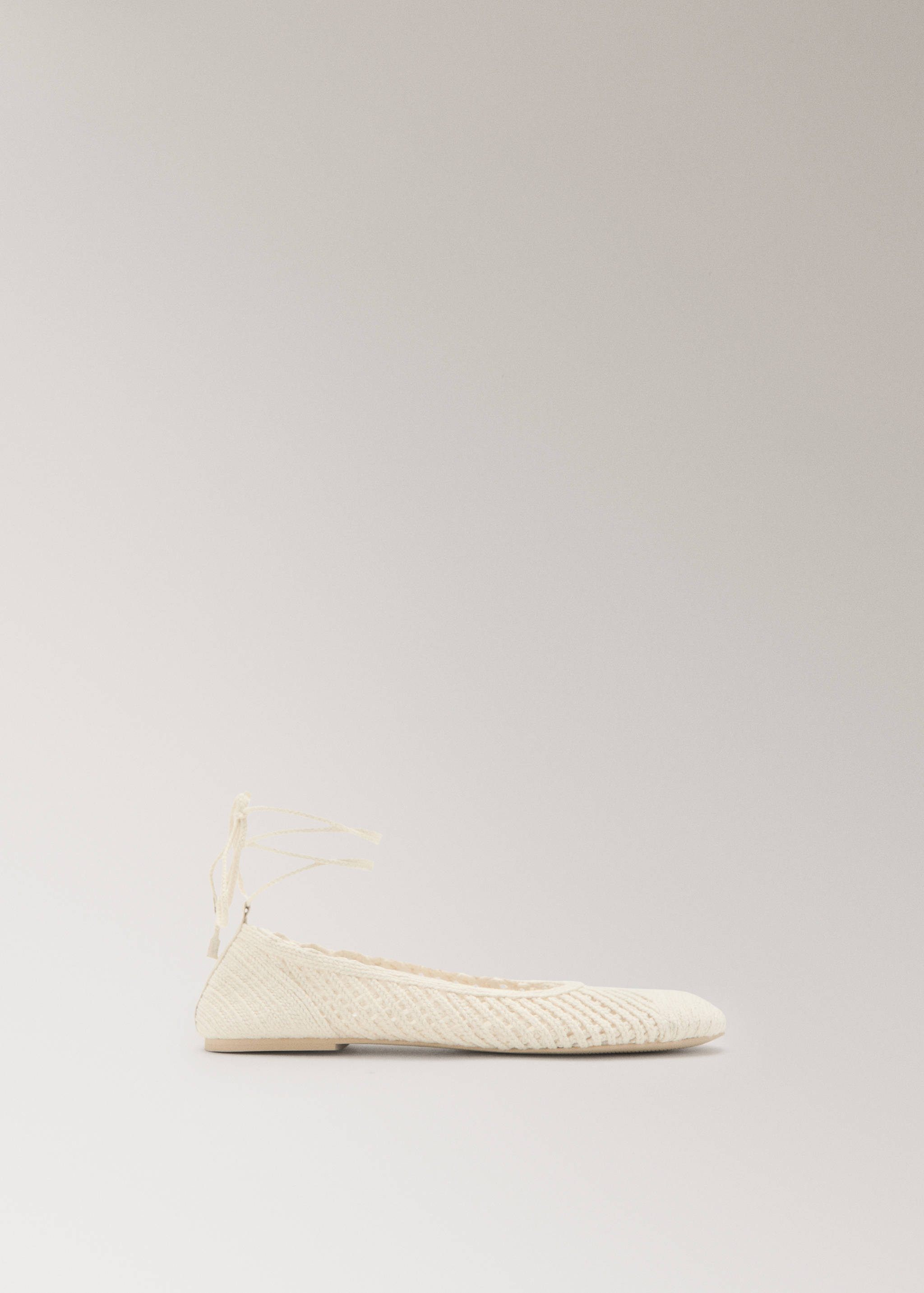 Woven strap ballerina flat - Article without model