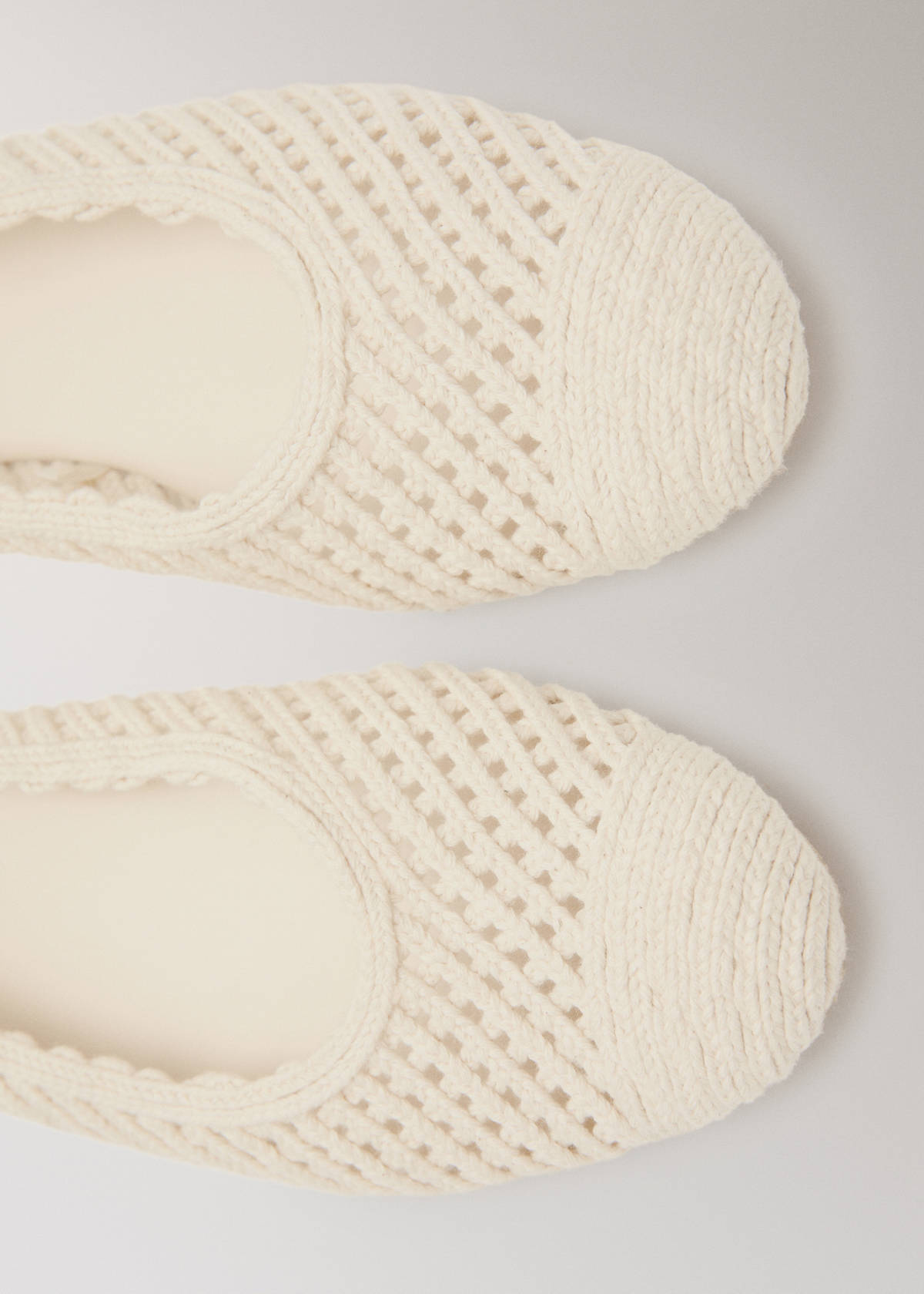 Woven strap ballerina flat — Off White