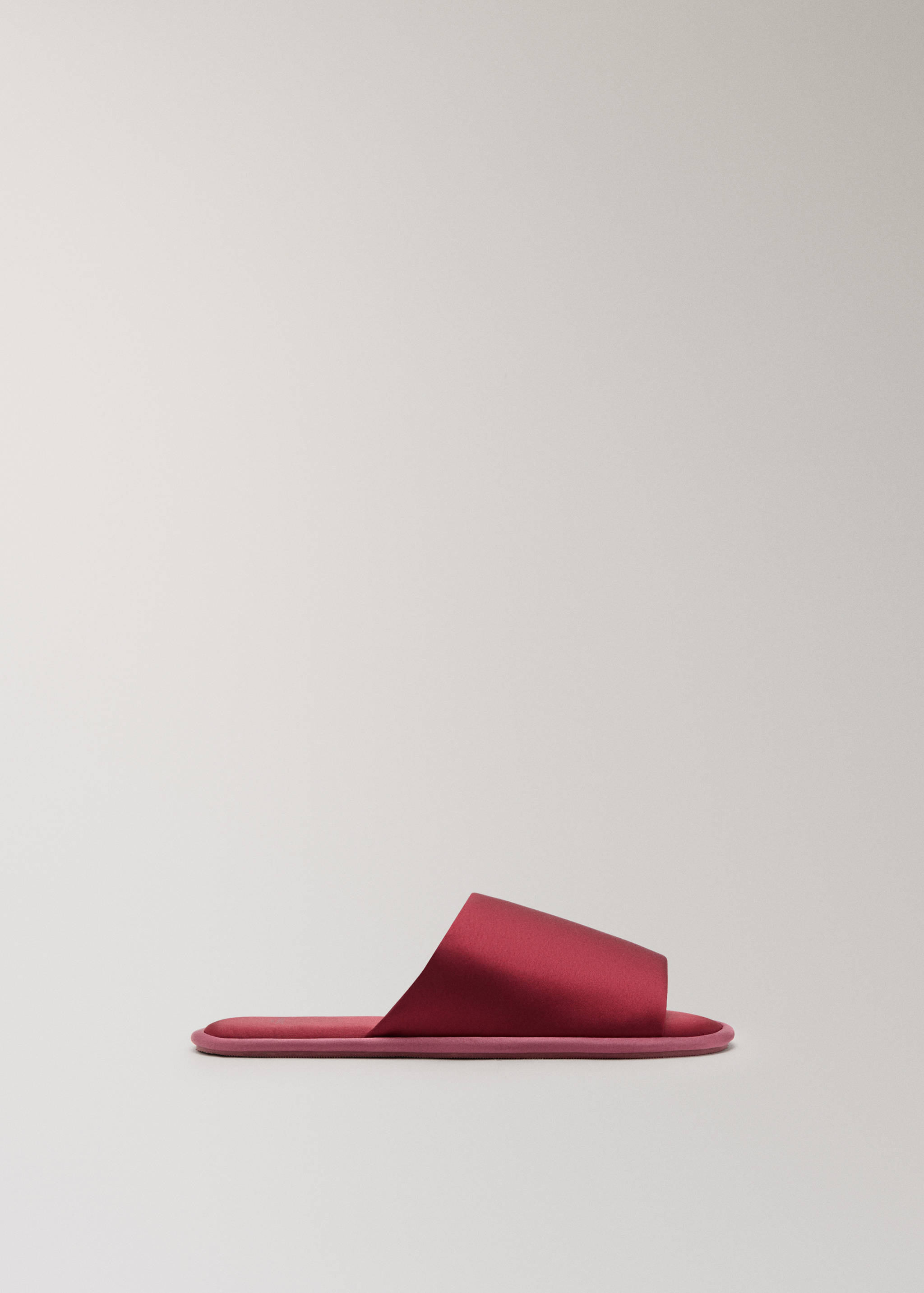 Satin trainers with contrast piping - Article without model