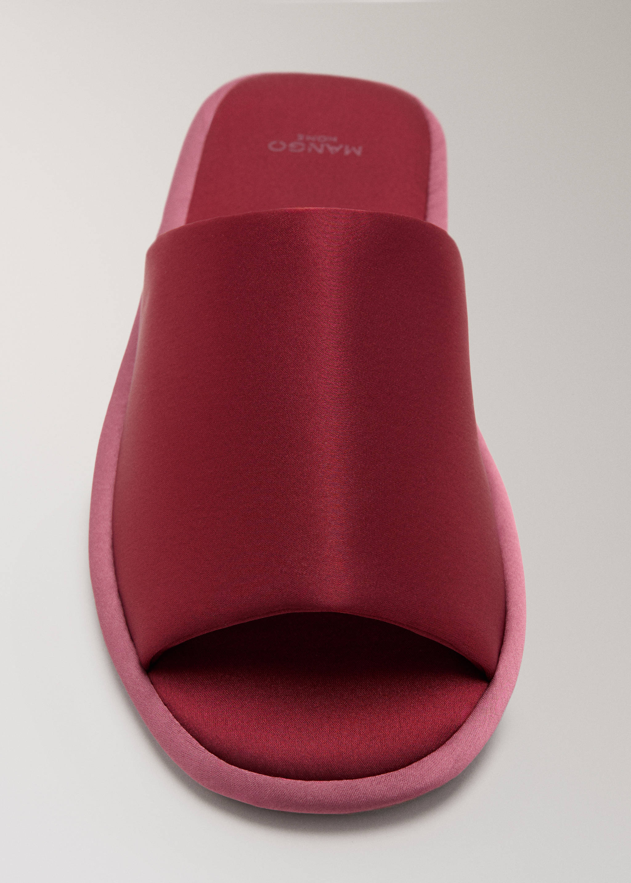 Satin trainers with contrast piping - Details of the article 2