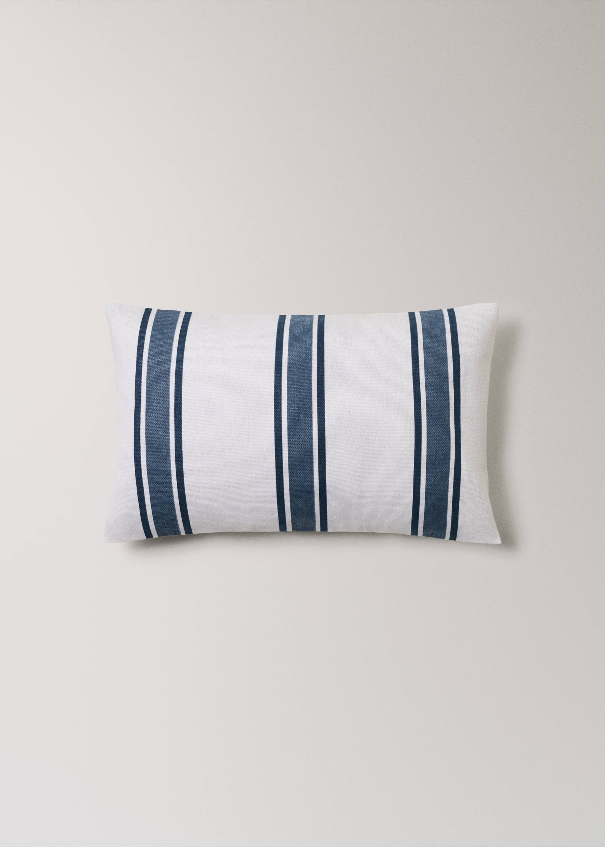 Cotton cushion cover with two-tone stripes 30x50 cm - Article without model, Indigo Blue. Ref: 27003325-00.