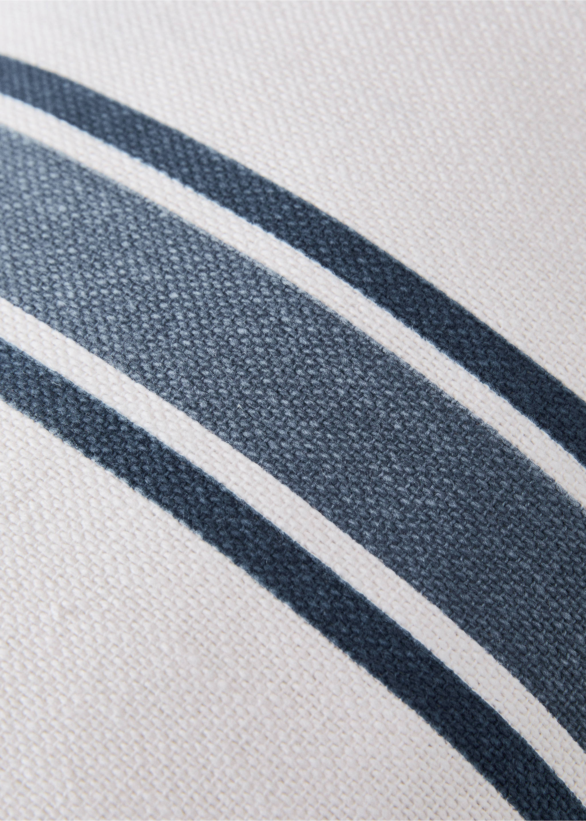 Cotton cushion cover with two-tone stripes 30x50 cm - Details of the article 3, Indigo Blue. Ref: 27003325-00.