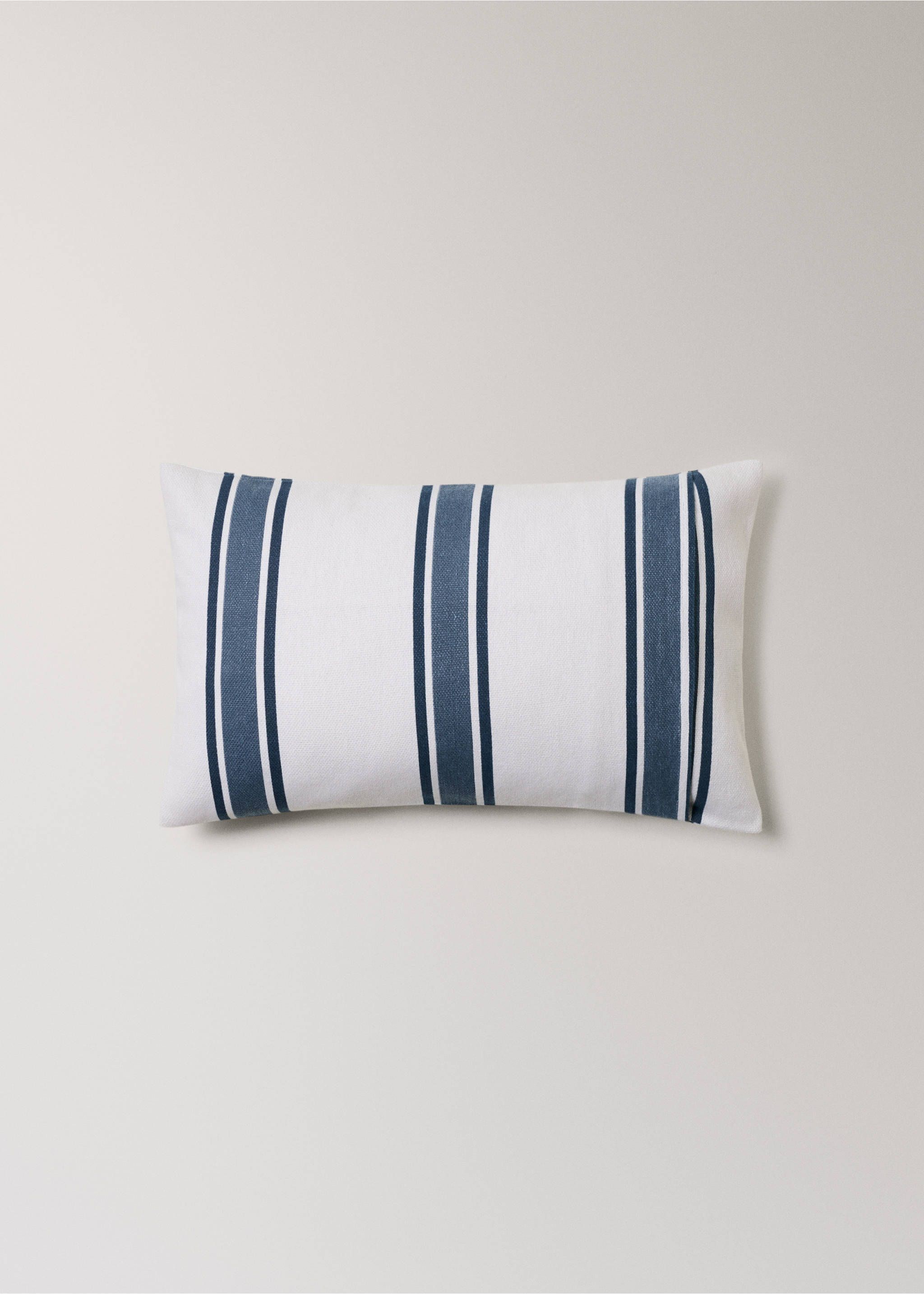 Cotton cushion cover with two-tone stripes 30x50 cm - Details of the article 4, Indigo Blue. Ref: 27003325-00.