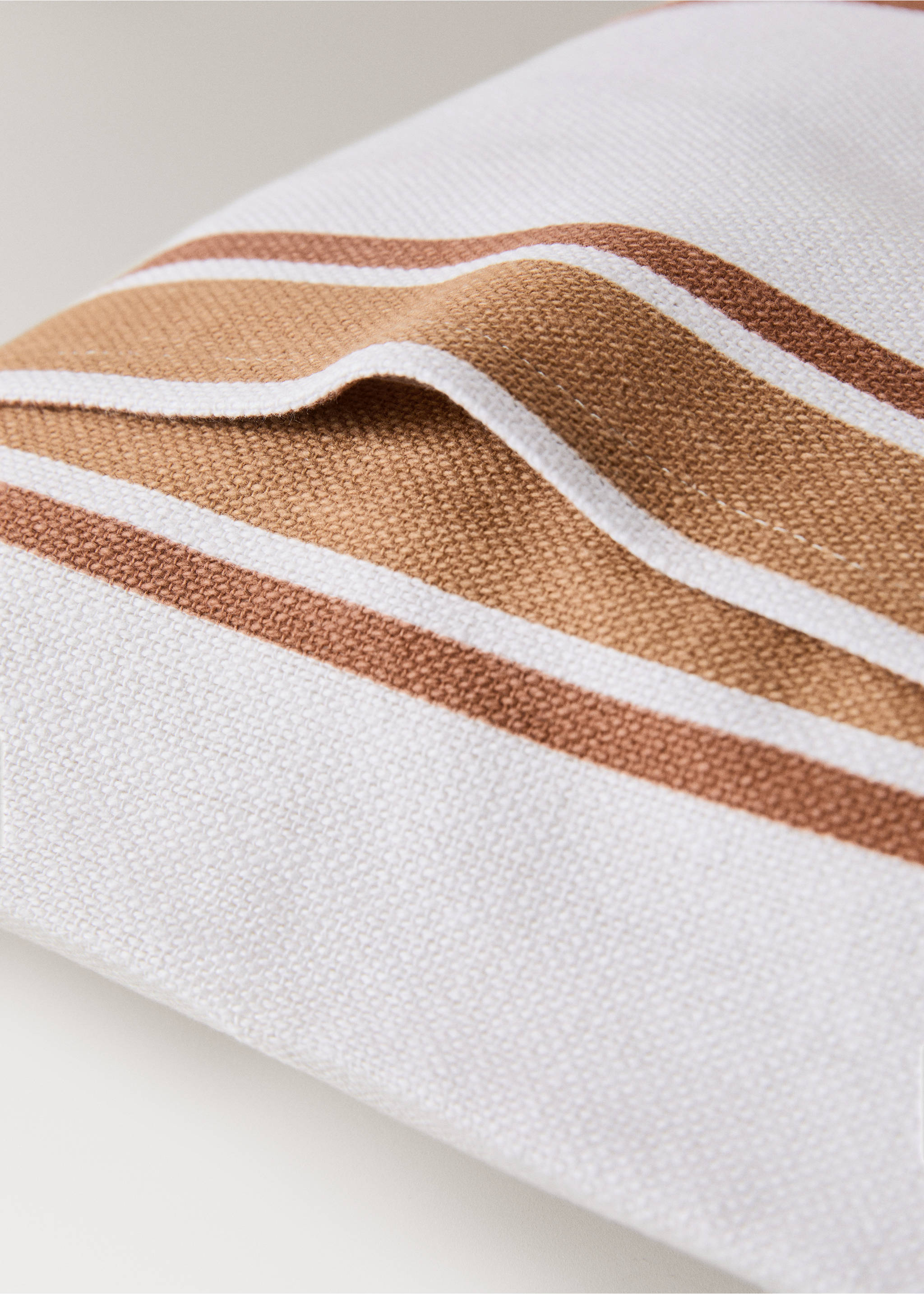 Cotton cushion cover with two-tone stripes 30x50 cm - Details of the article 2, Russet. Ref: 27003325-00.