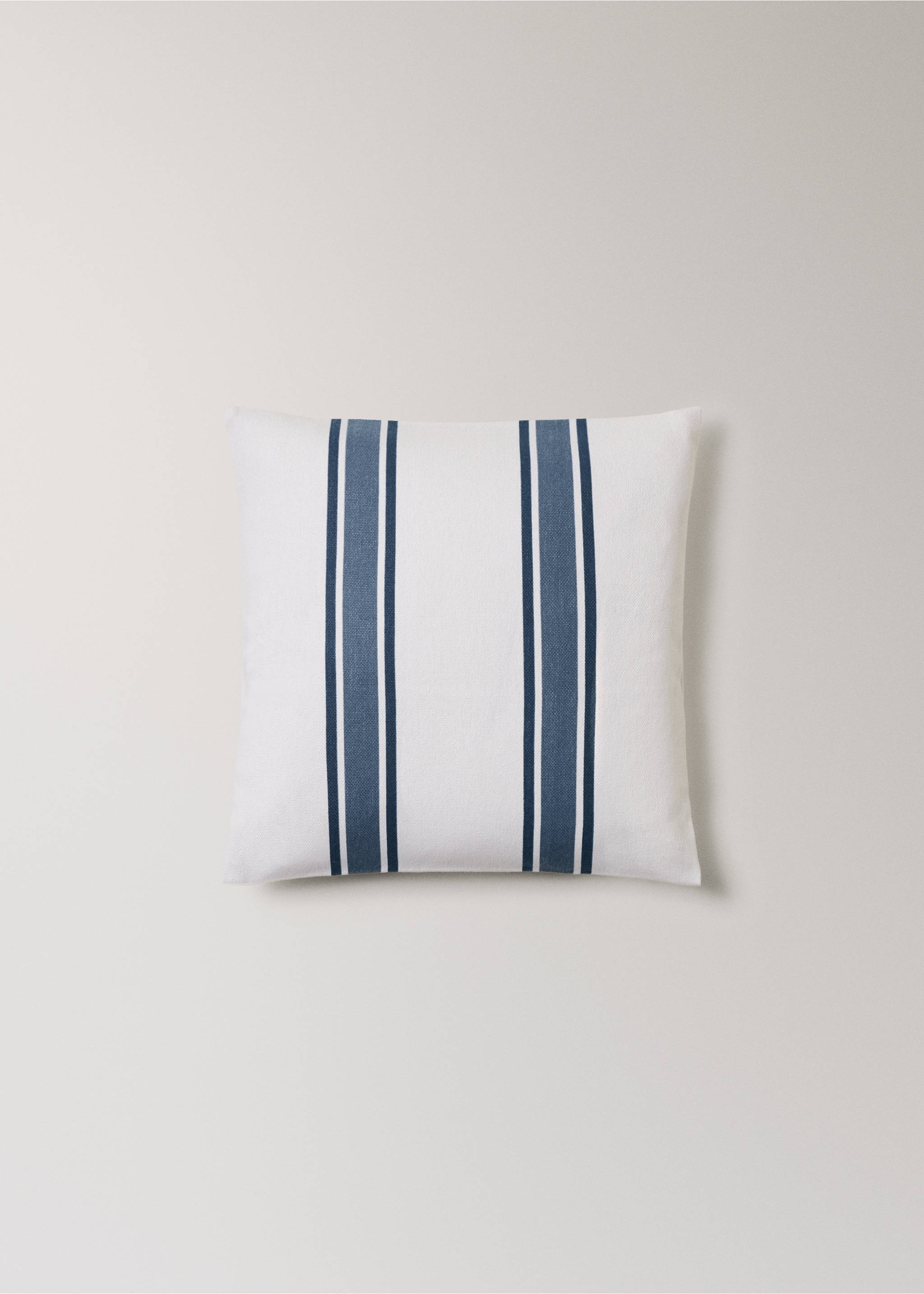Cotton cushion cover with two-tone stripes 45x45 cm - Article without model, Indigo Blue. Ref: 27003326-00.