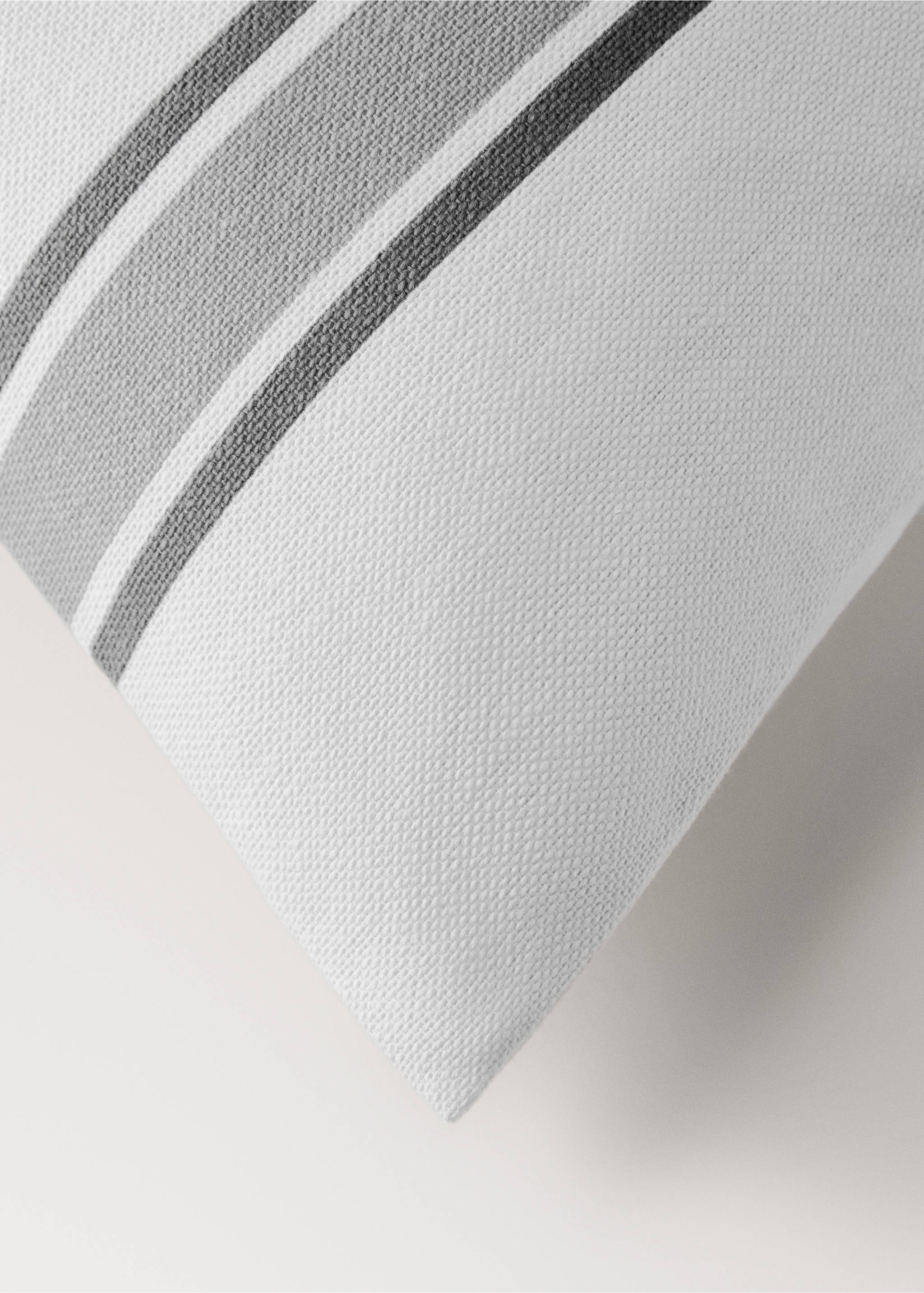 Cotton cushion cover with two-tone stripes 45x45 cm - Details of the article 1, Grey. Ref: 27003326-00.
