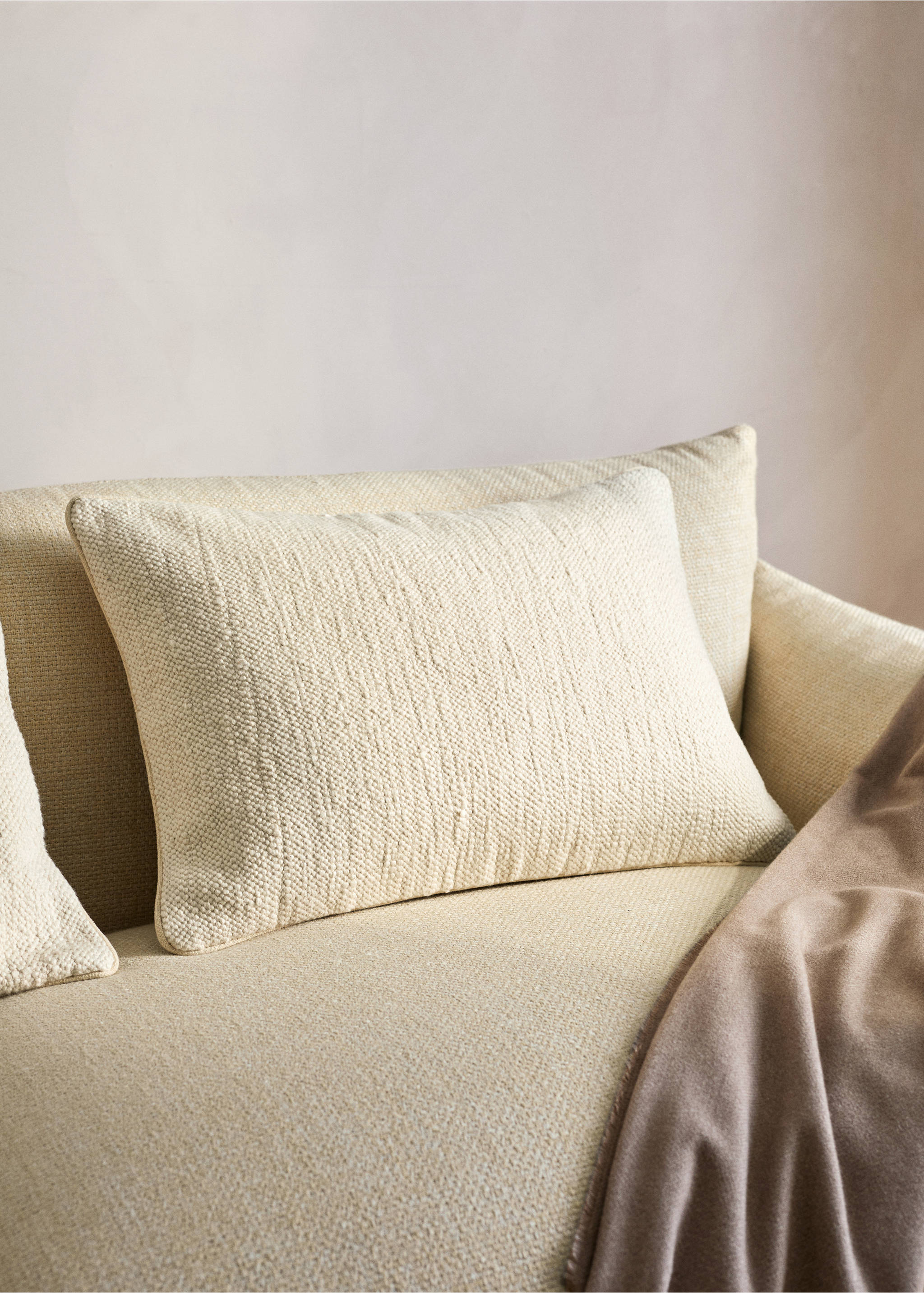 Фактурний бавовняний чохол для декоративної подушки з окантовкою, 40x60 см - Загальний план, Екрю. Ref: 27003327-00.