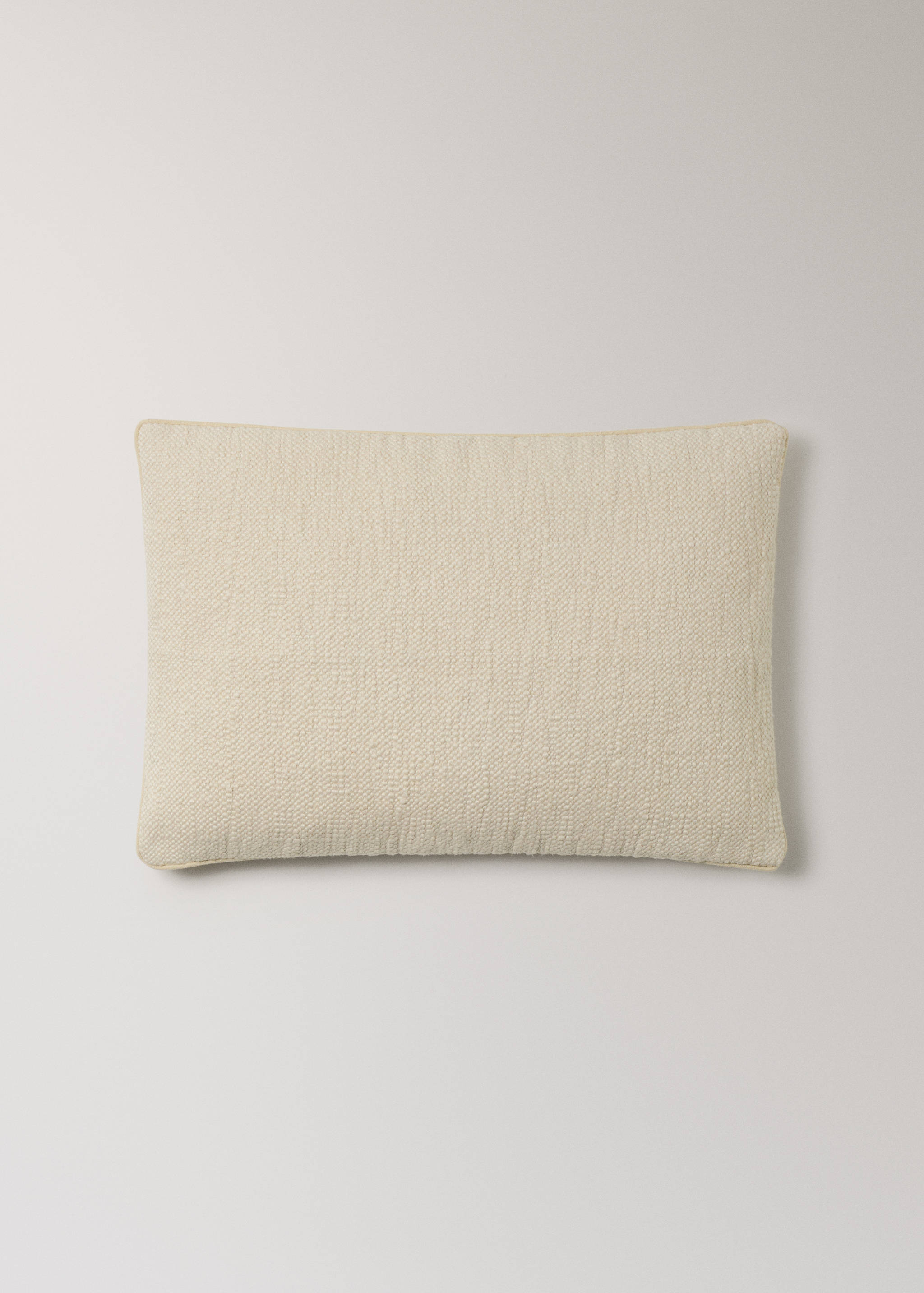 Cotton cushion cover with textured finish and trim 40x60 cm - Article without model