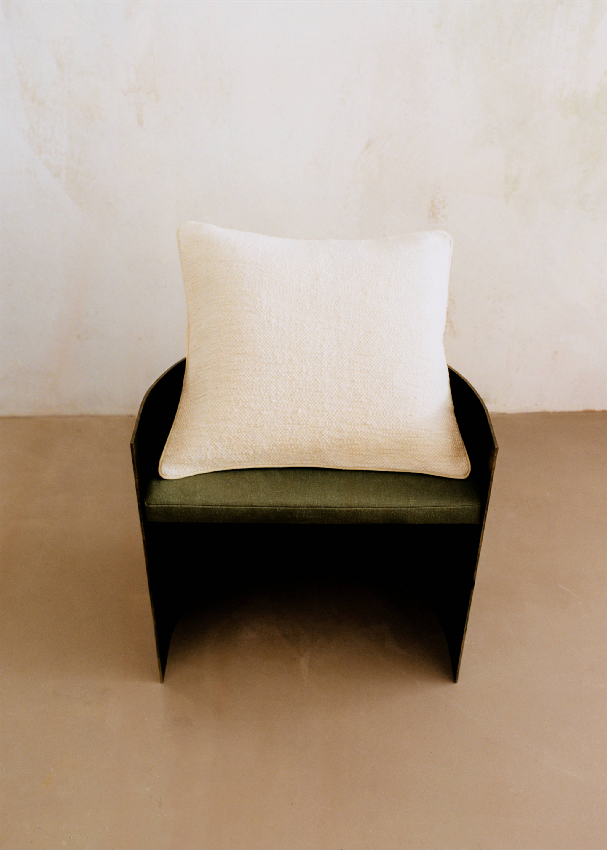 Capa de almofada decorativa de algodão com textura e acabamento de debrum 50X50 cm - Pormenor do artigo 6, Cru. Ref: 27003328-00.