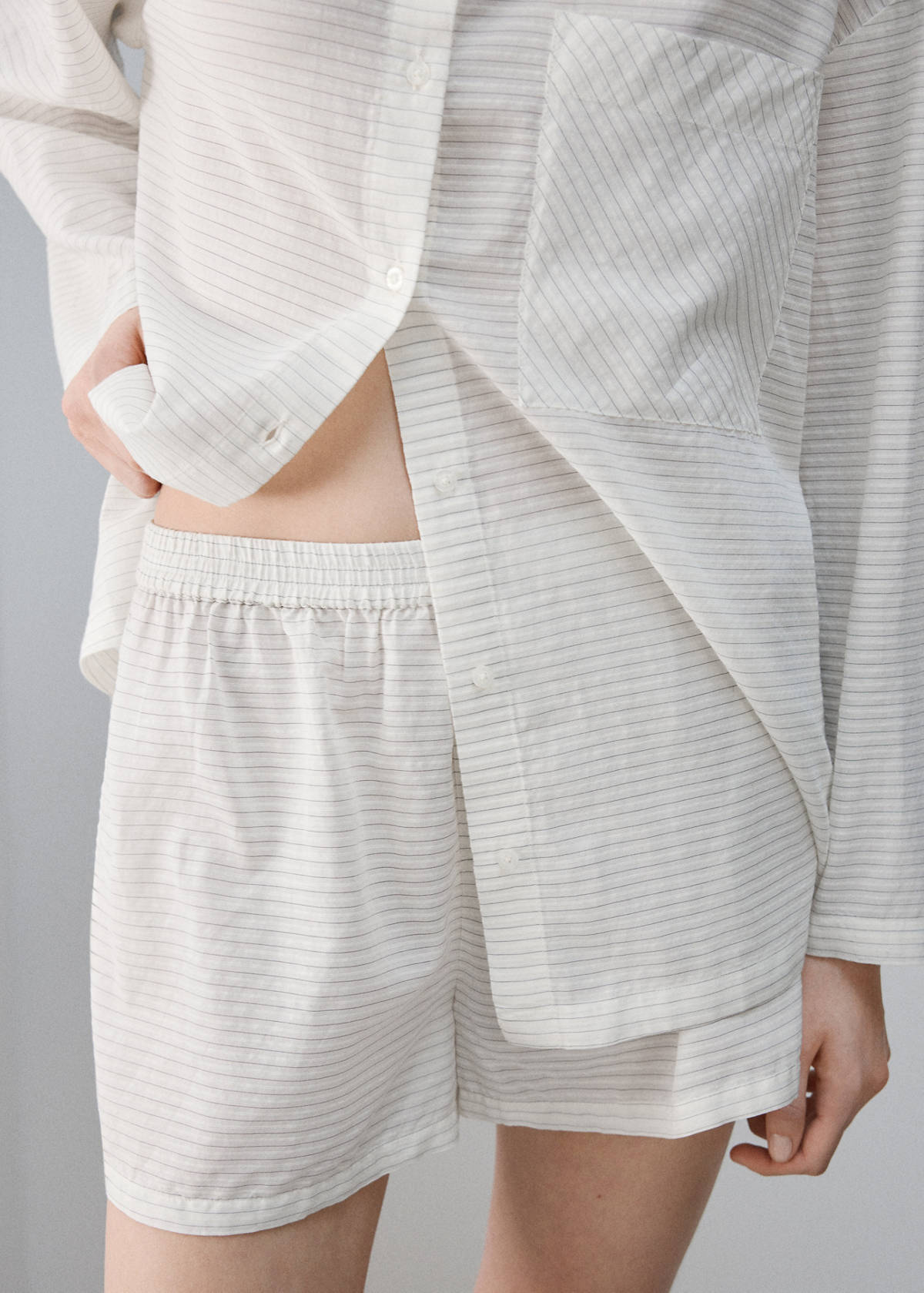 Striped pyjama shorts — White