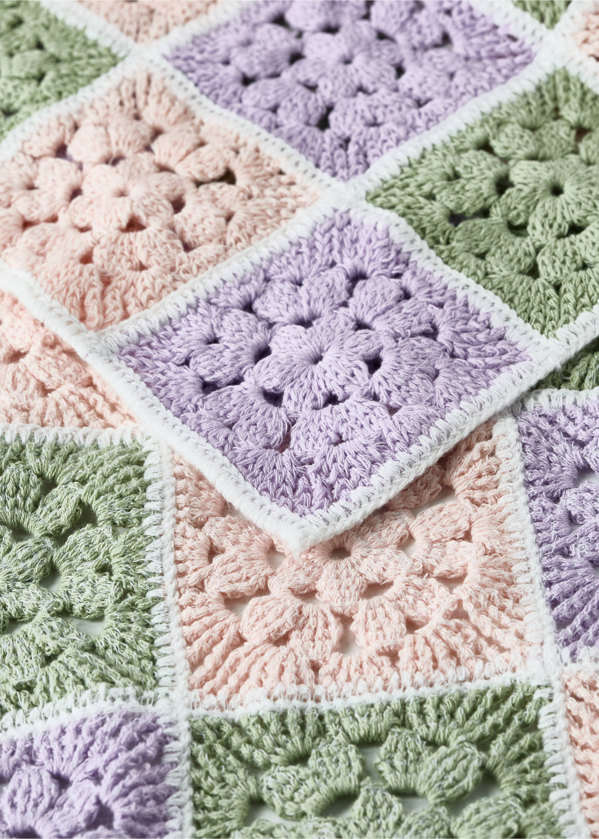 Manta infantil algodón crochet - Detalle del artículo 2, Lila. Ref: 27003334-00.