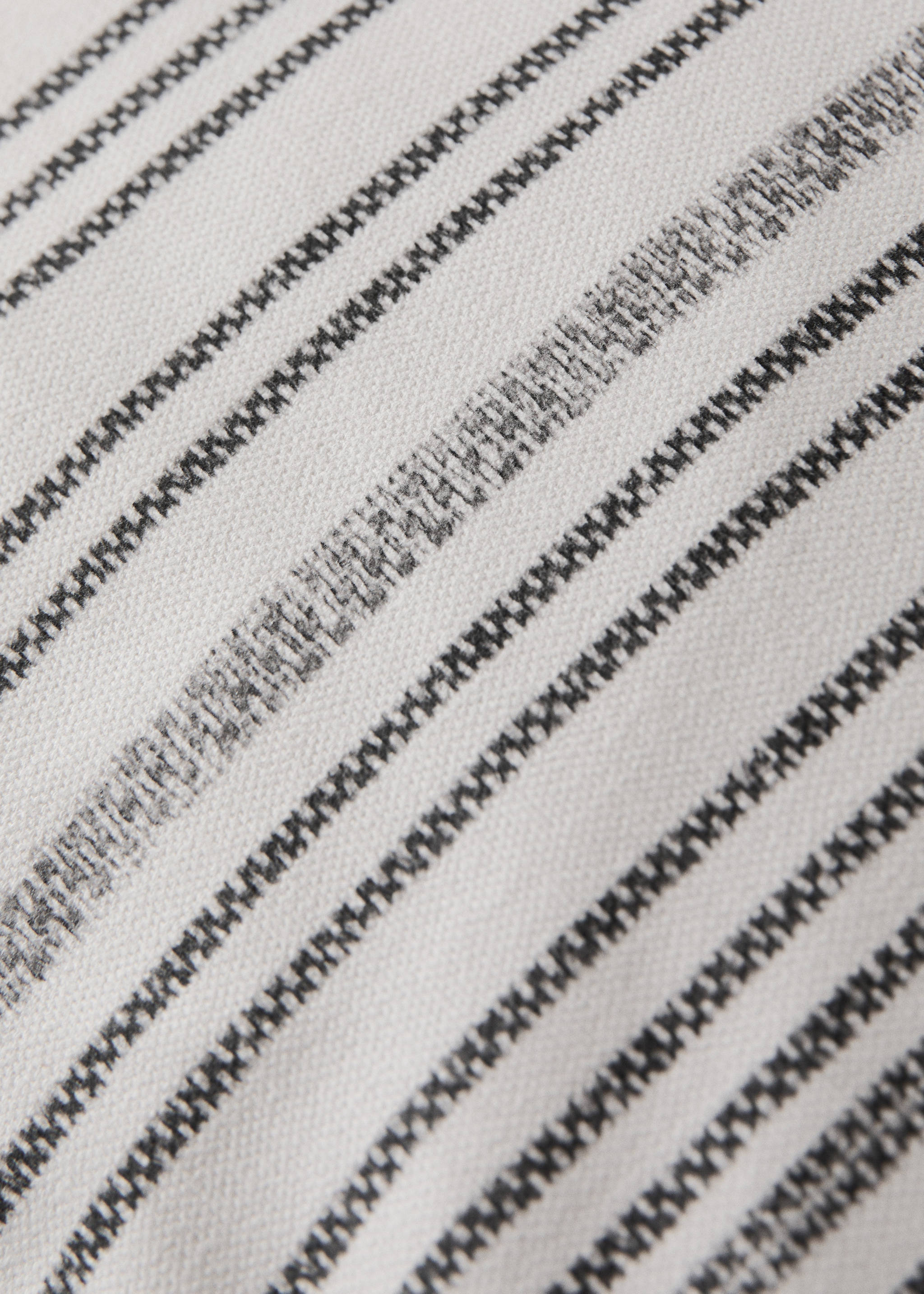 Cushion cover cotton irregular stripes 45x45cm - Details of the article 3