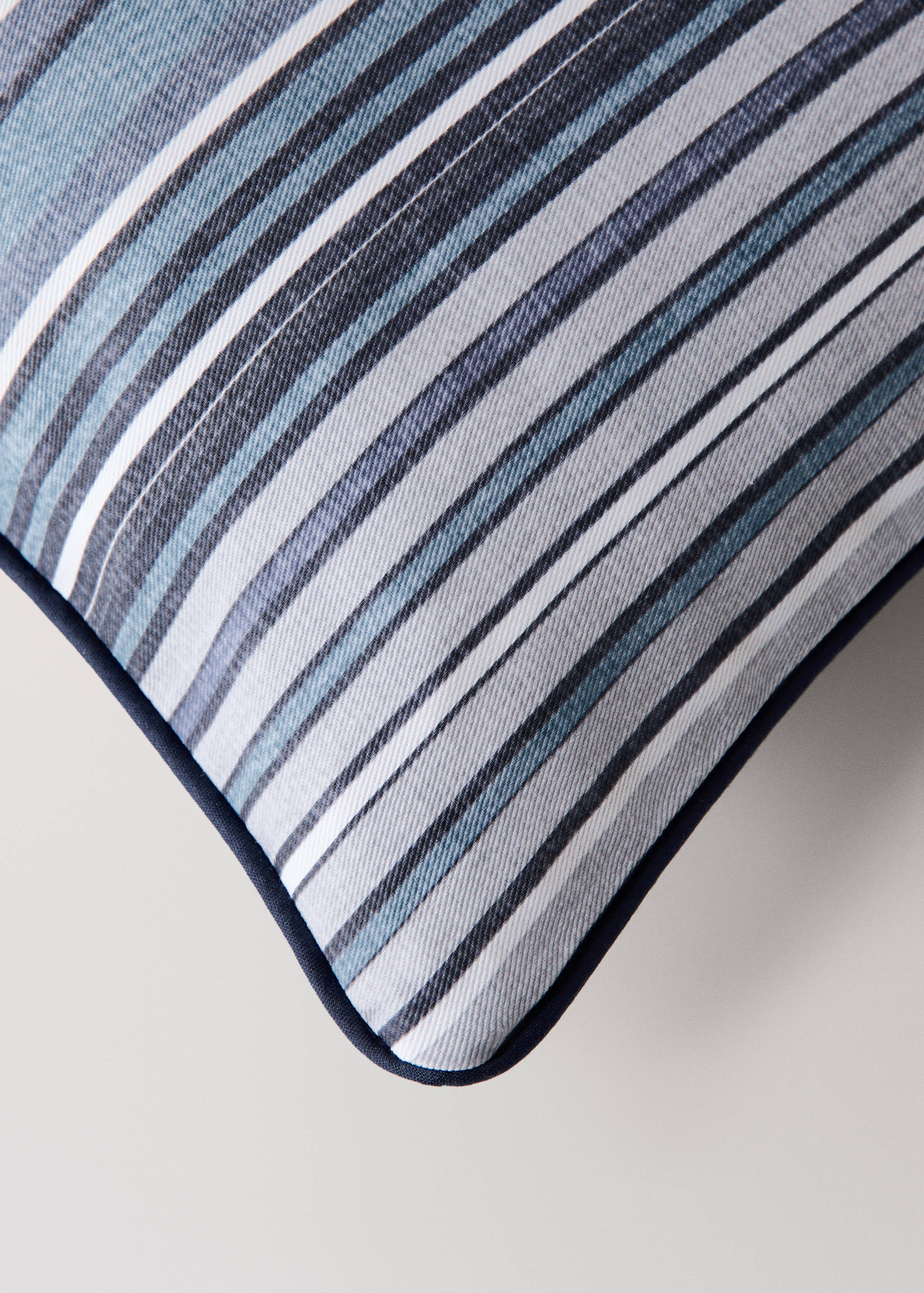 Cotton striped cushion cover 30x50 cm - Details of the article 1