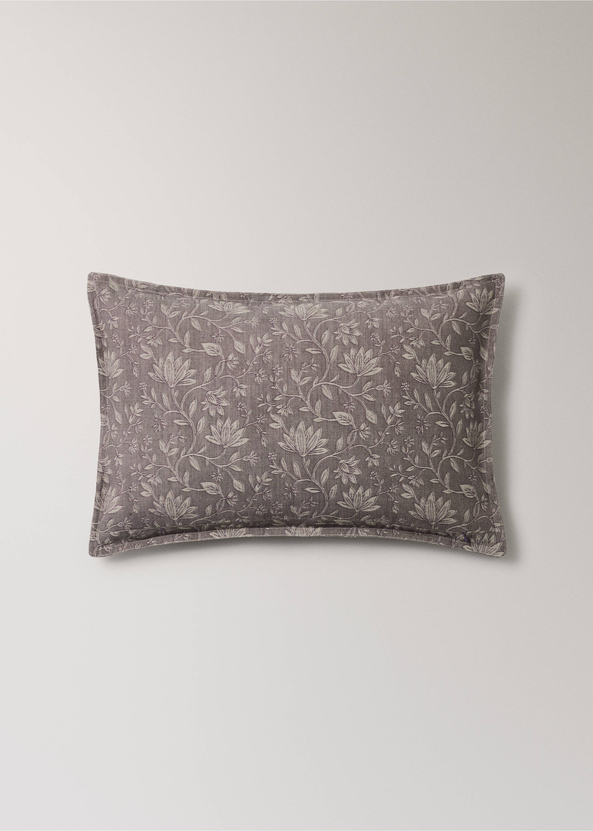 Block print linen cotton cushion cover 40x60cm - Details of the article 4, Purple. Ref: 27003354-00.