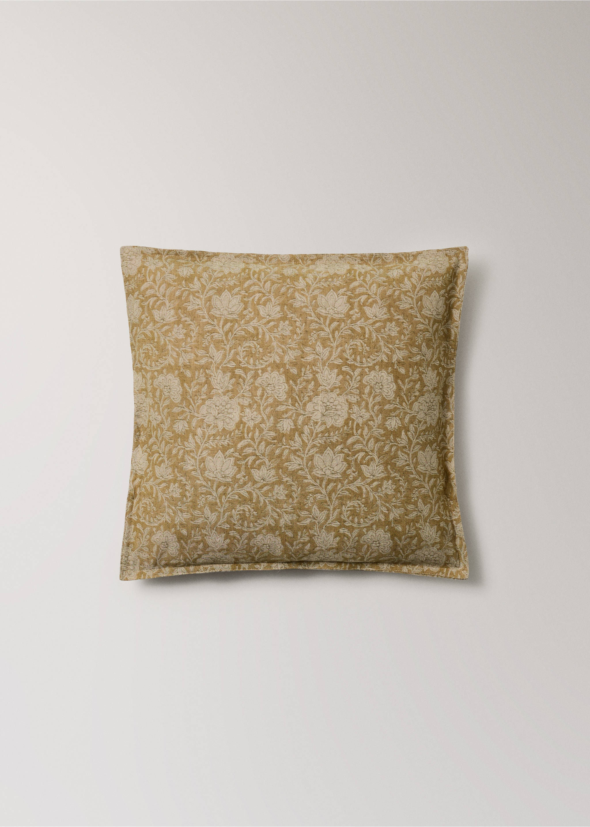 Floral print linen-cotton cushion cover 50x50cm - Article without model, Mustard. Ref: 27003359-00.