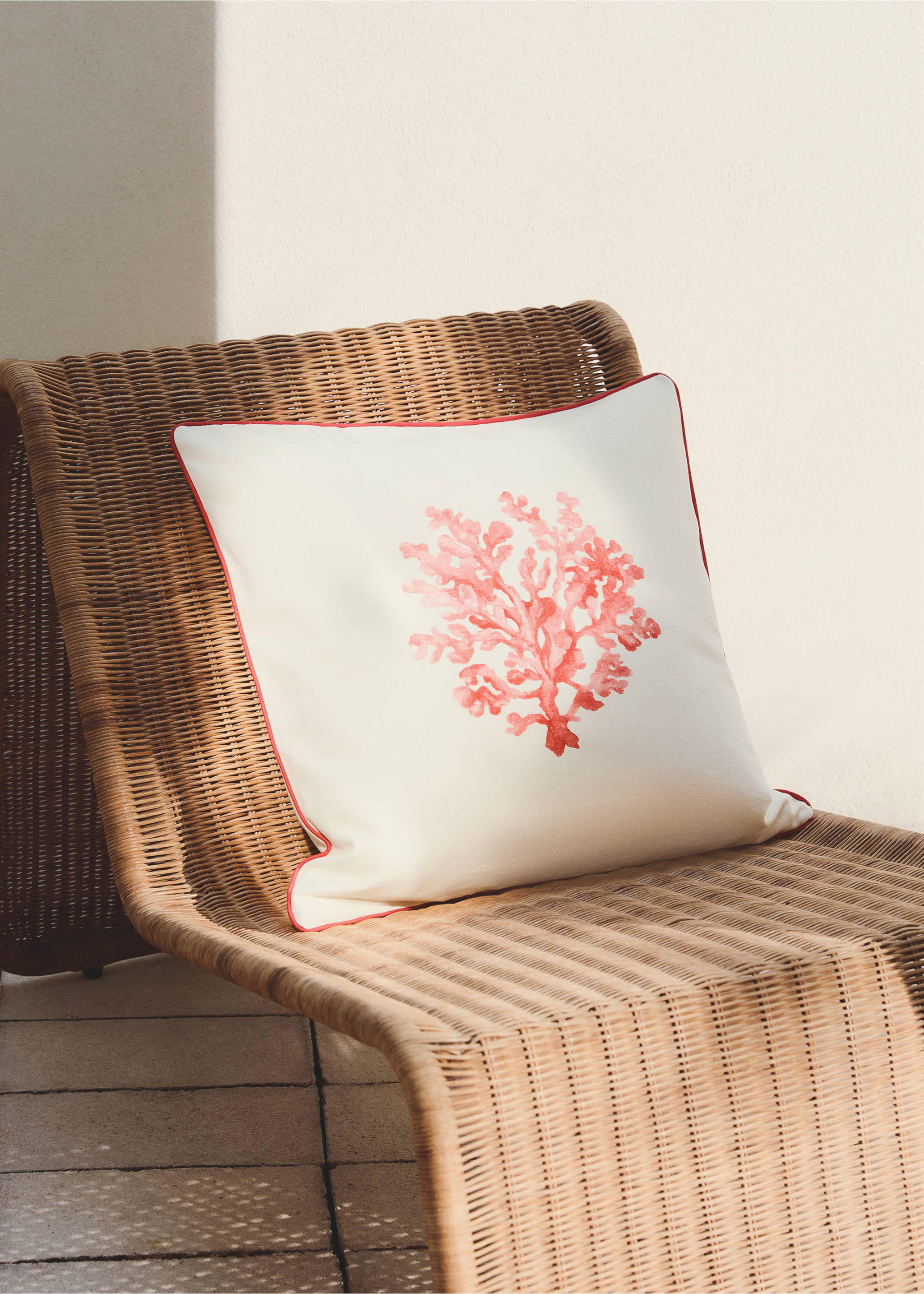 Povlak na polštářek z bavlny s potiskem korálů 50x50 cm - Celkový náhled, Červená. Ref: 27003363-00.